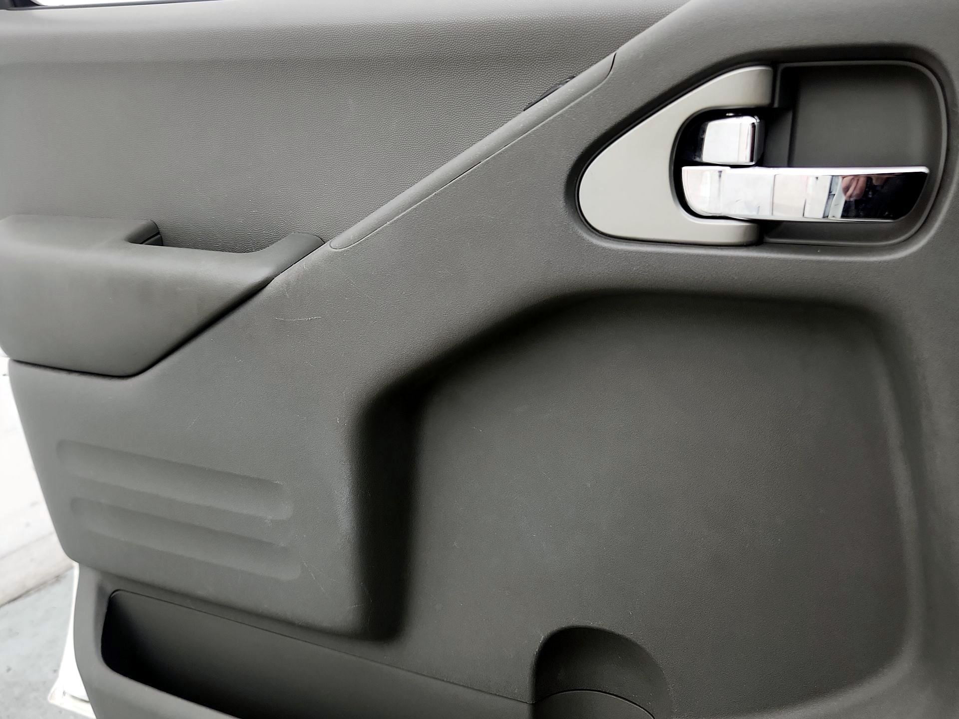 Thumbnail: 2015 Nissan Frontier - 12