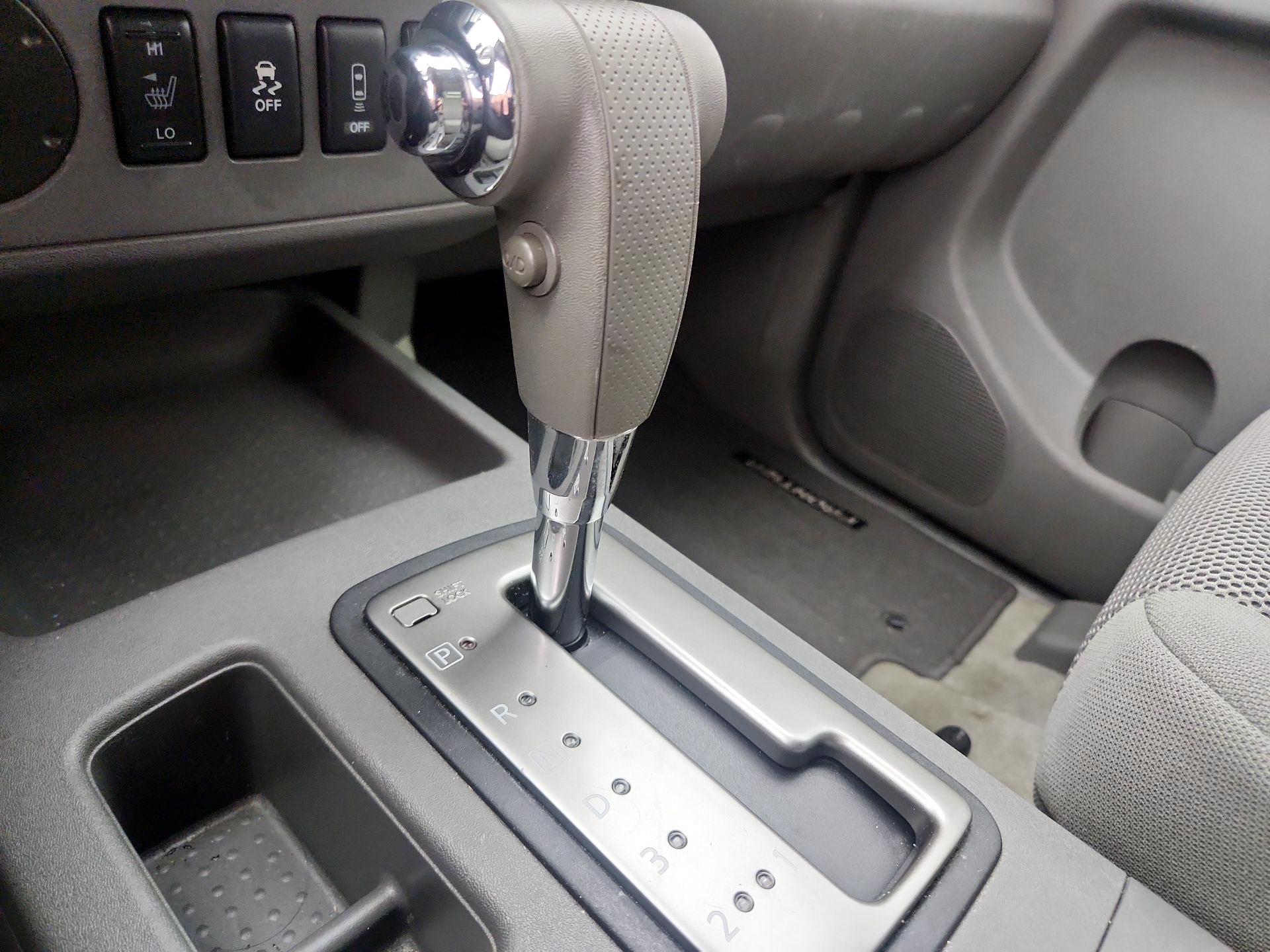 Thumbnail: 2015 Nissan Frontier - 17