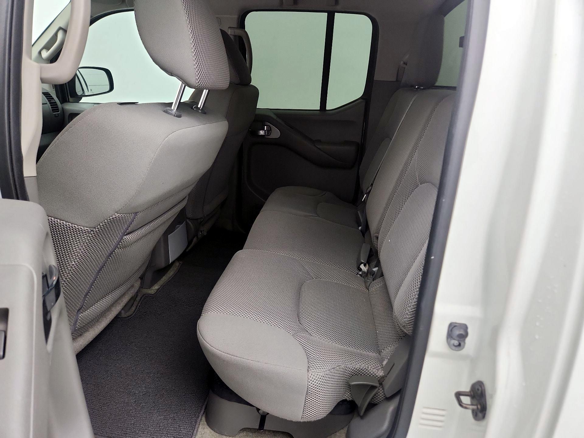 Thumbnail: 2015 Nissan Frontier - 19