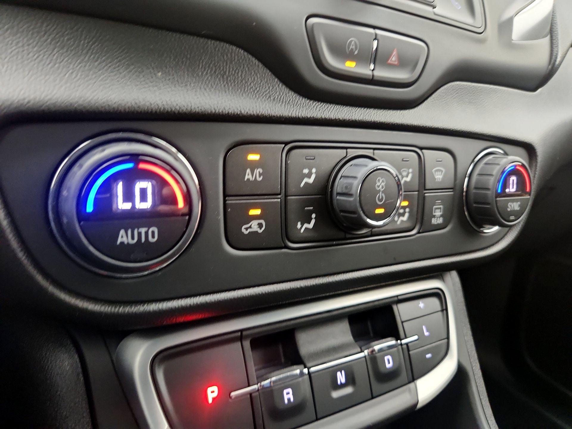 Thumbnail: 2022 GMC Terrain - 16