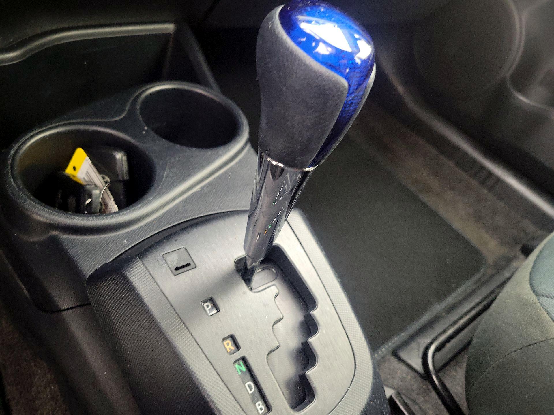 Thumbnail: 2018 Toyota Prius c - 17