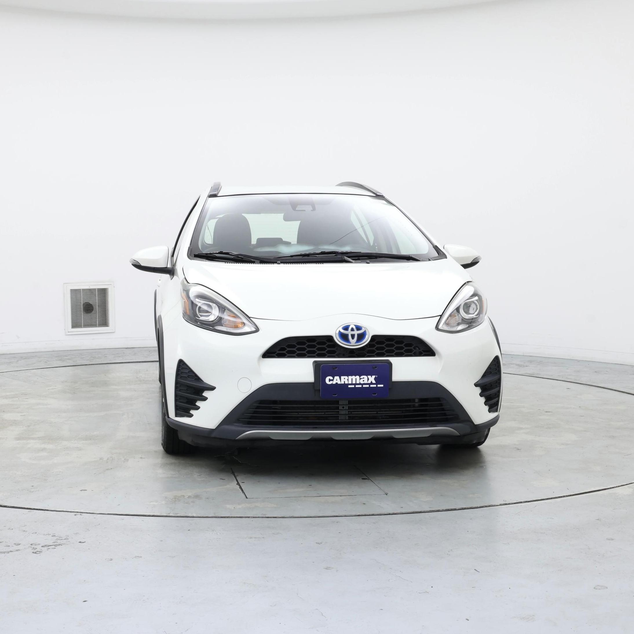 Thumbnail: 2018 Toyota Prius c - 5