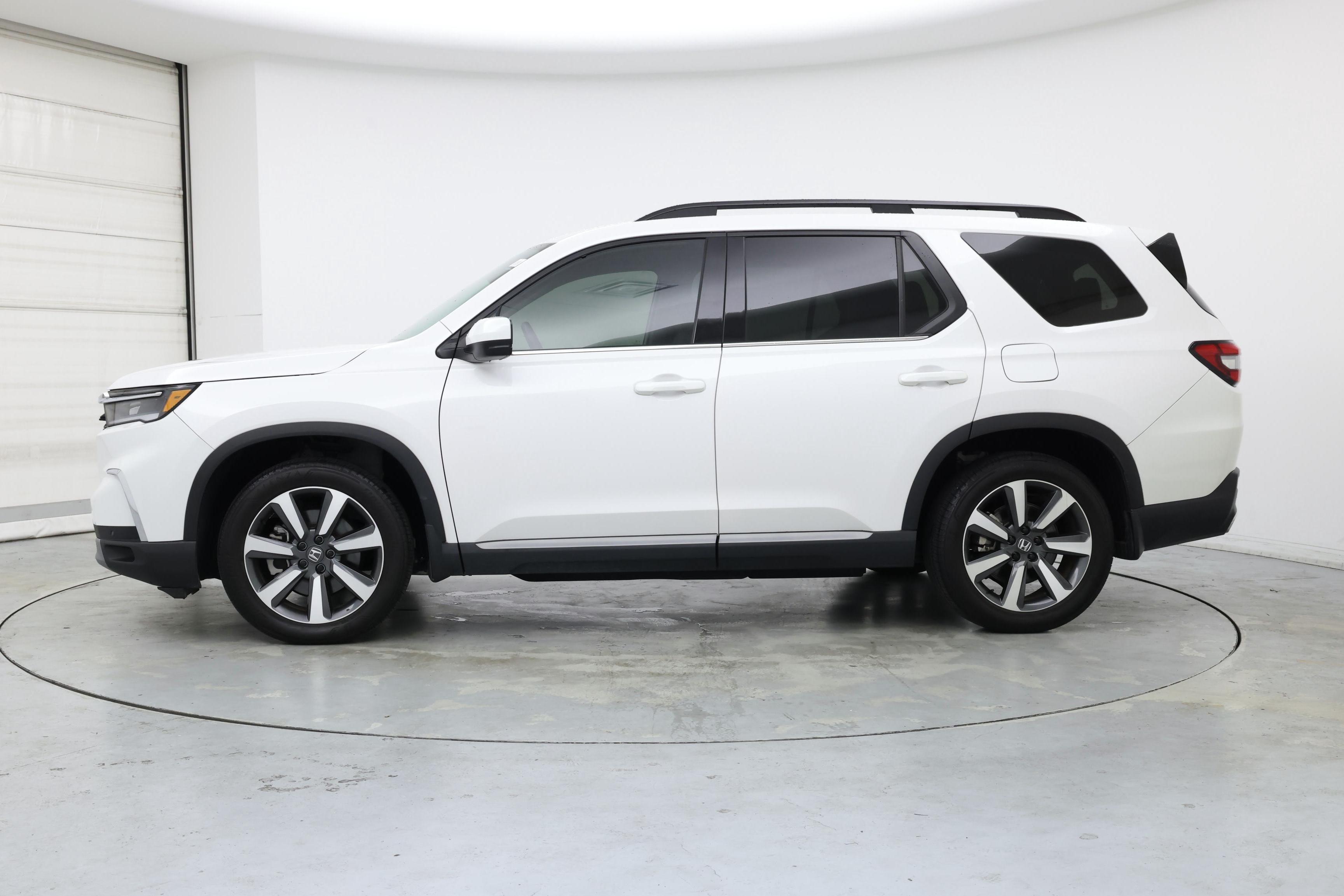 Thumbnail: 2024 Honda Pilot - 3