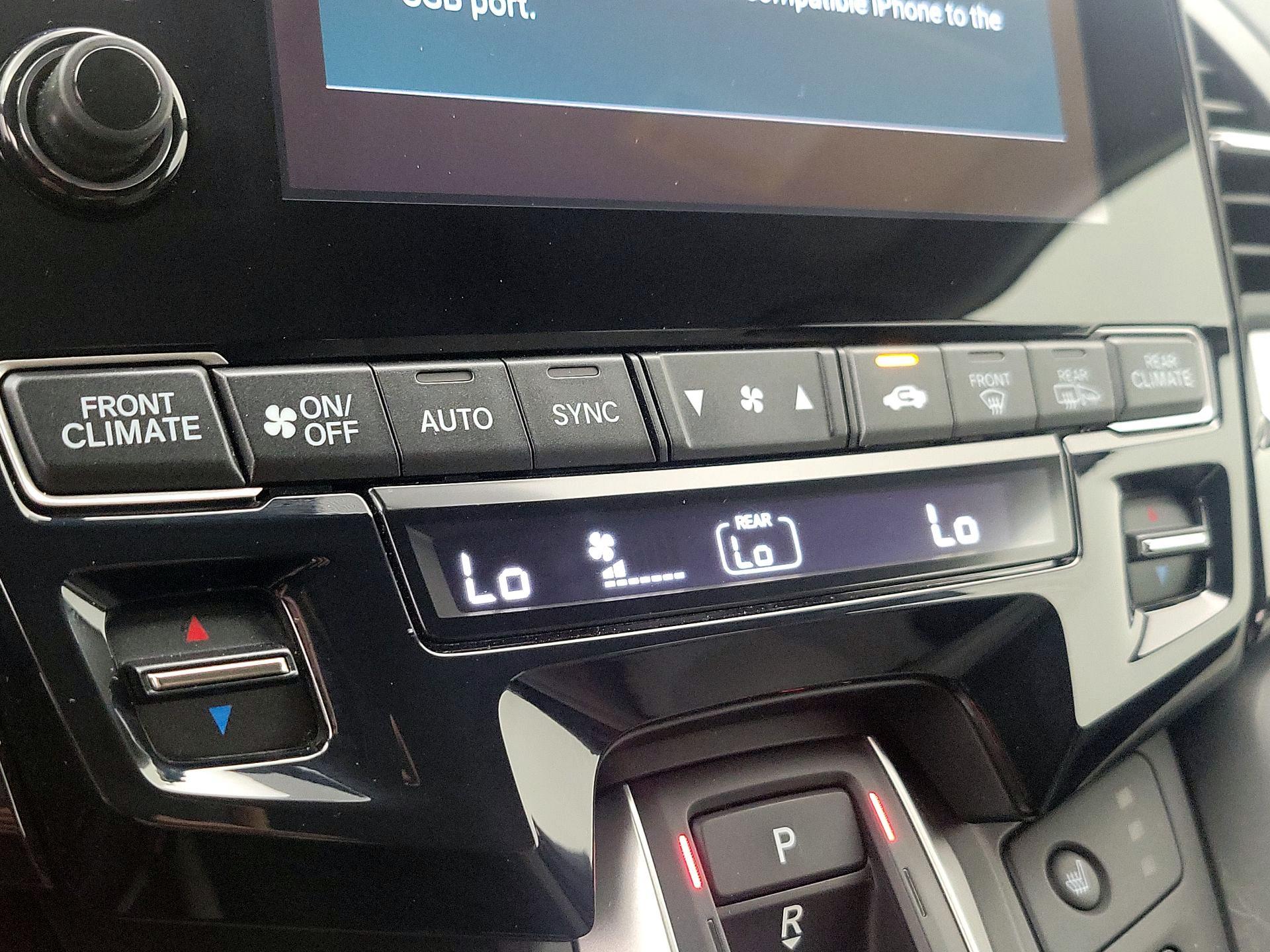Thumbnail: 2023 Honda Odyssey - 16