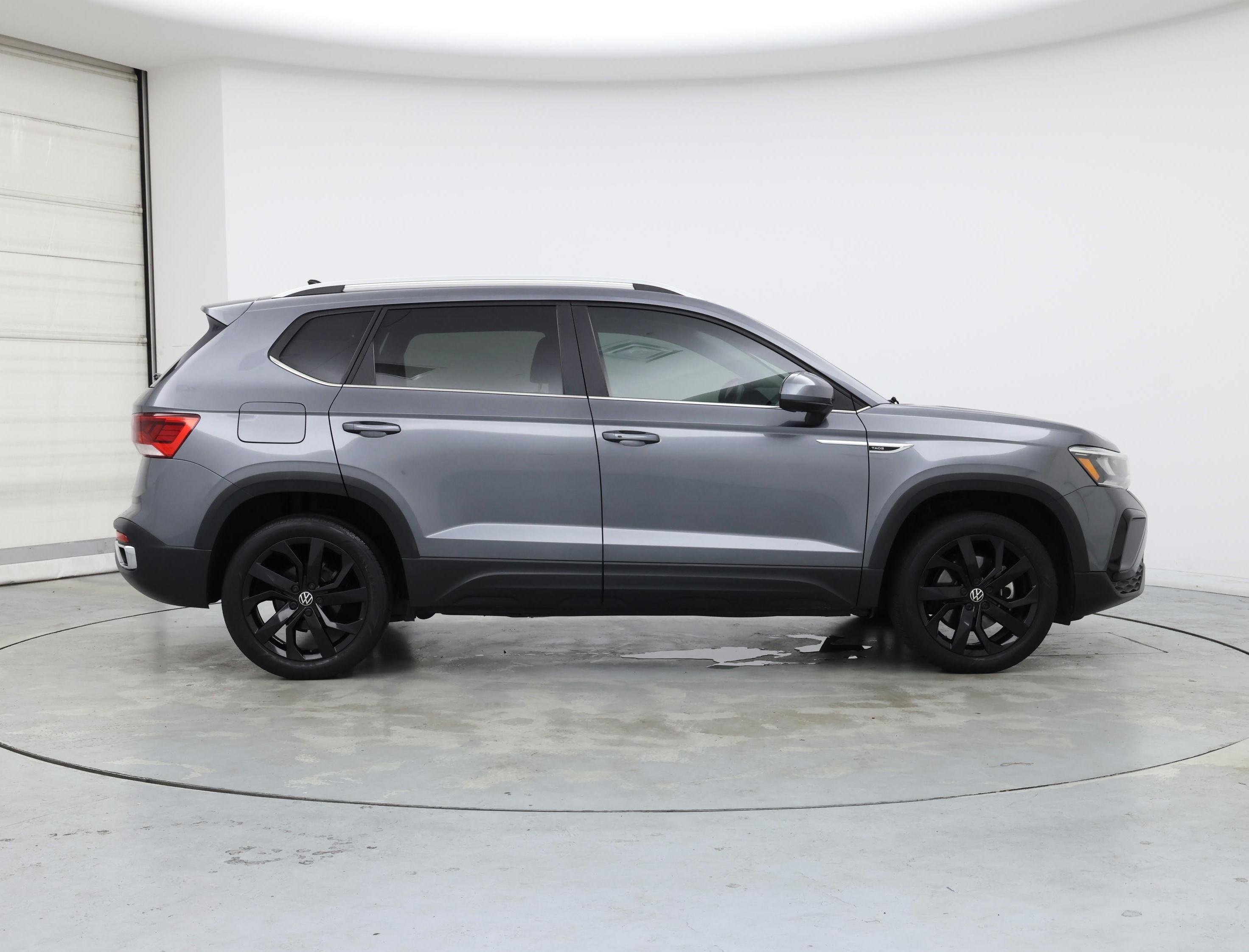 Thumbnail: 2022 Volkswagen Taos - 7