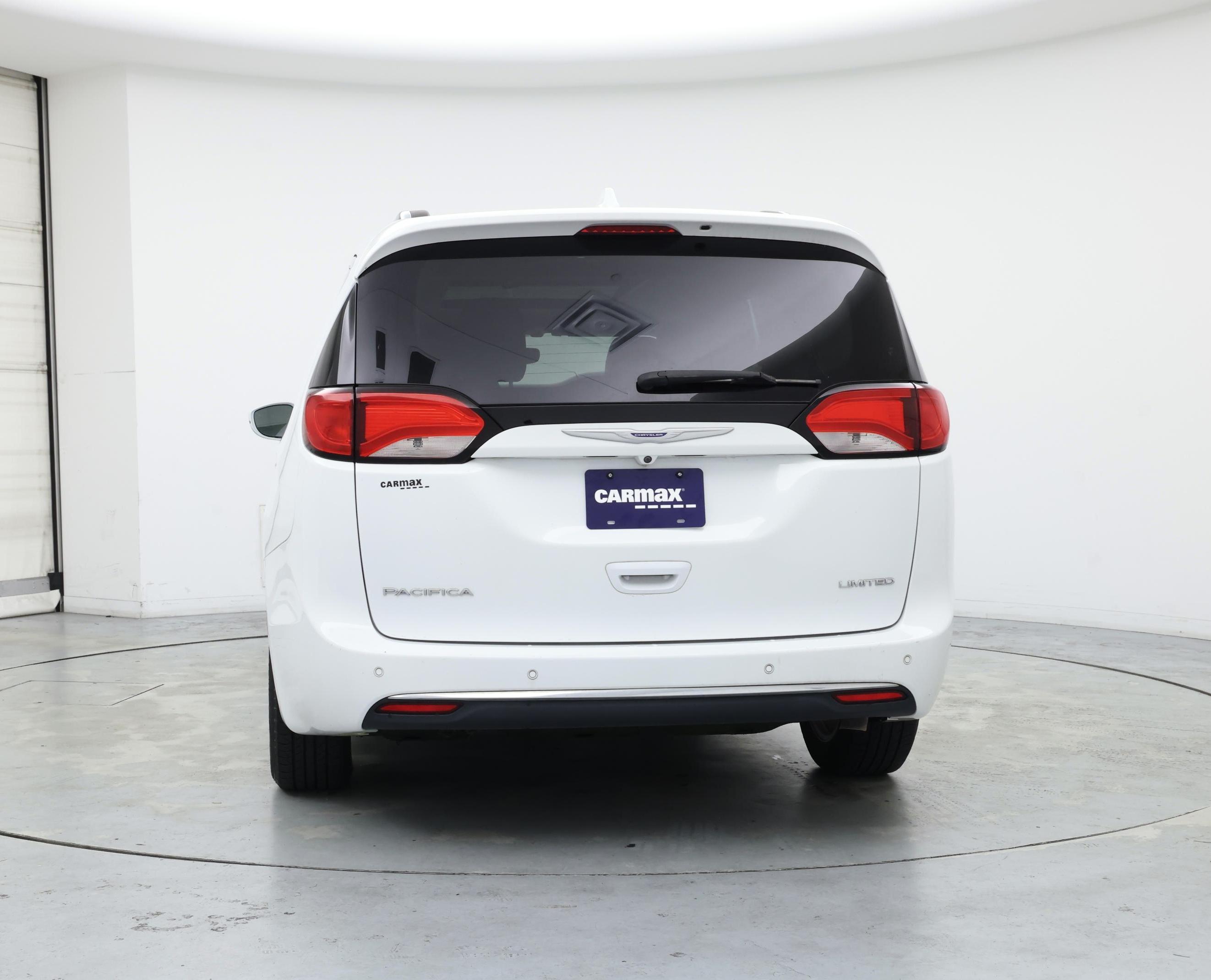 Thumbnail: 2020 Chrysler Pacifica - 6