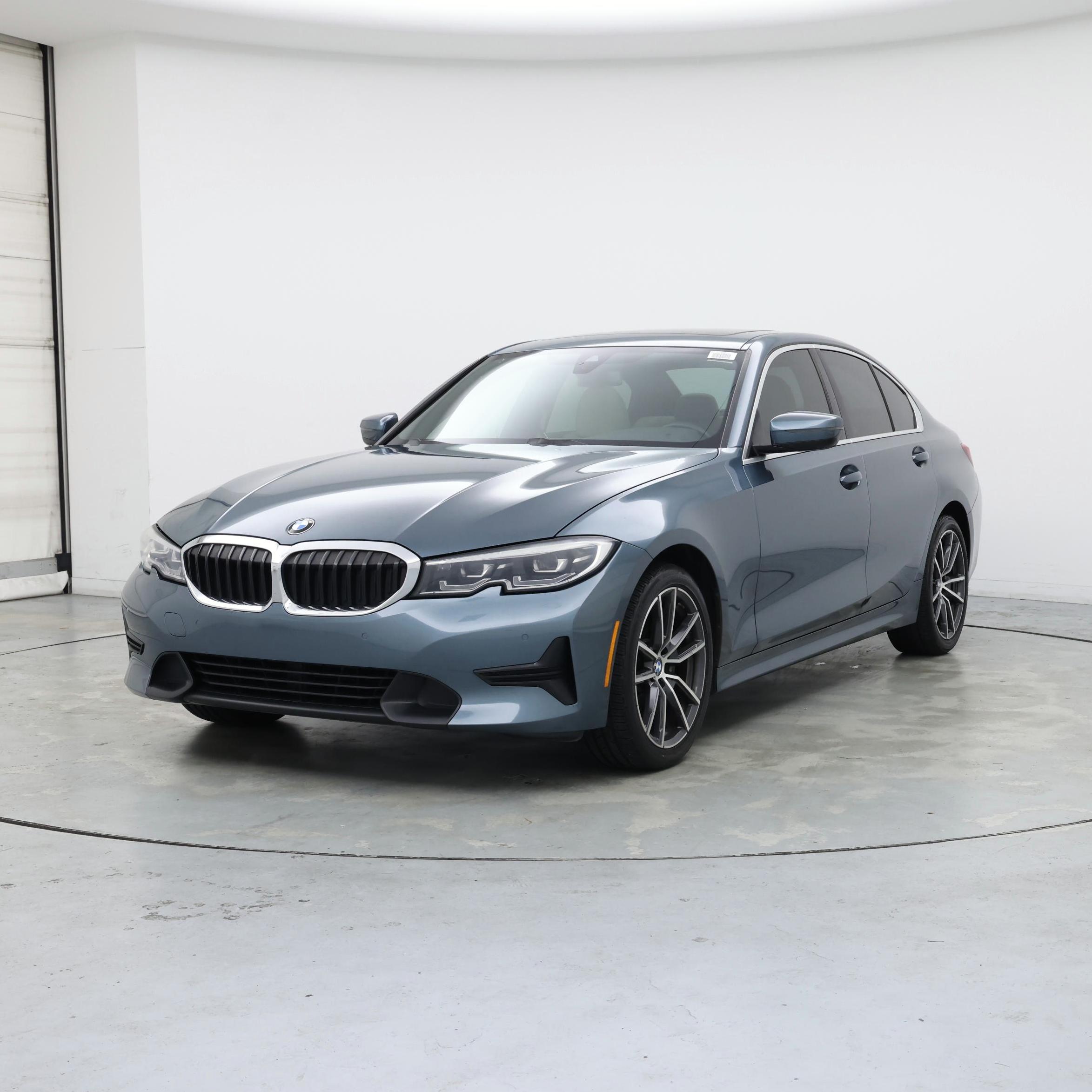 Thumbnail: 2021 BMW 3 Series - 4