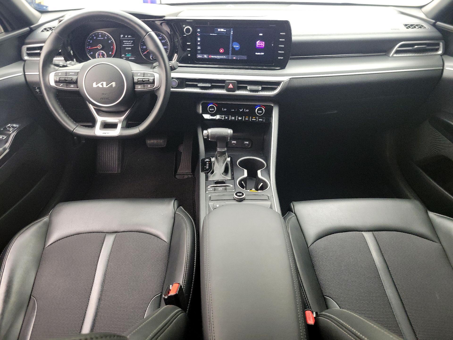 Thumbnail: 2023 Kia K5 - 9