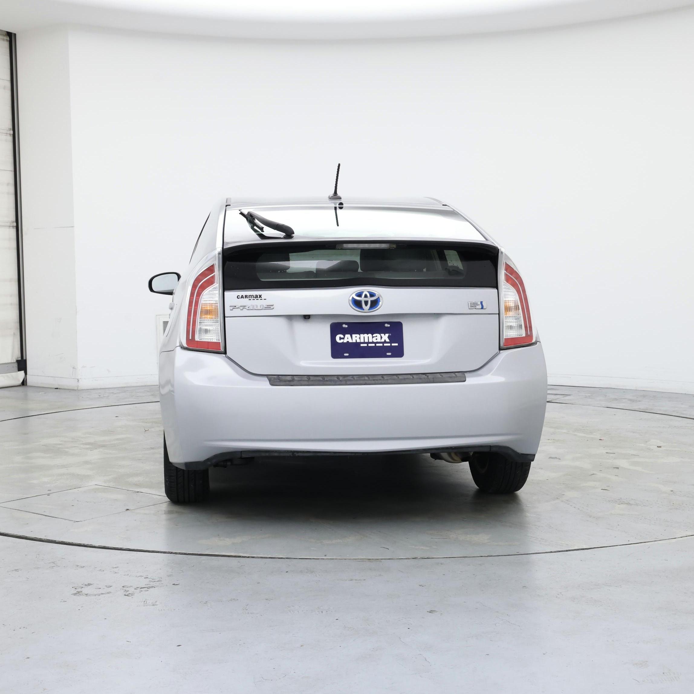 Thumbnail: 2015 Toyota Prius - 6