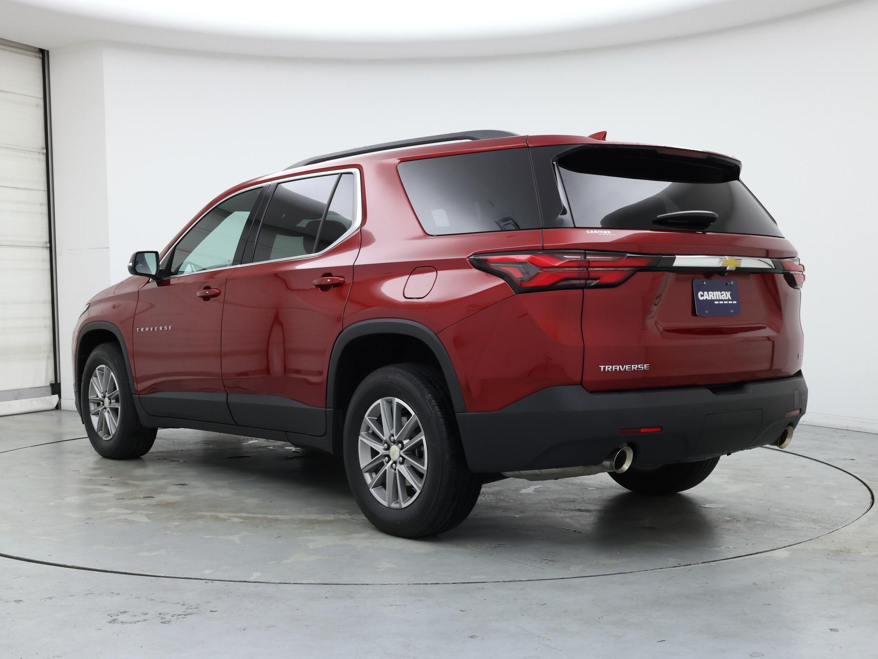 Thumbnail: 2023 Chevrolet Traverse - 2