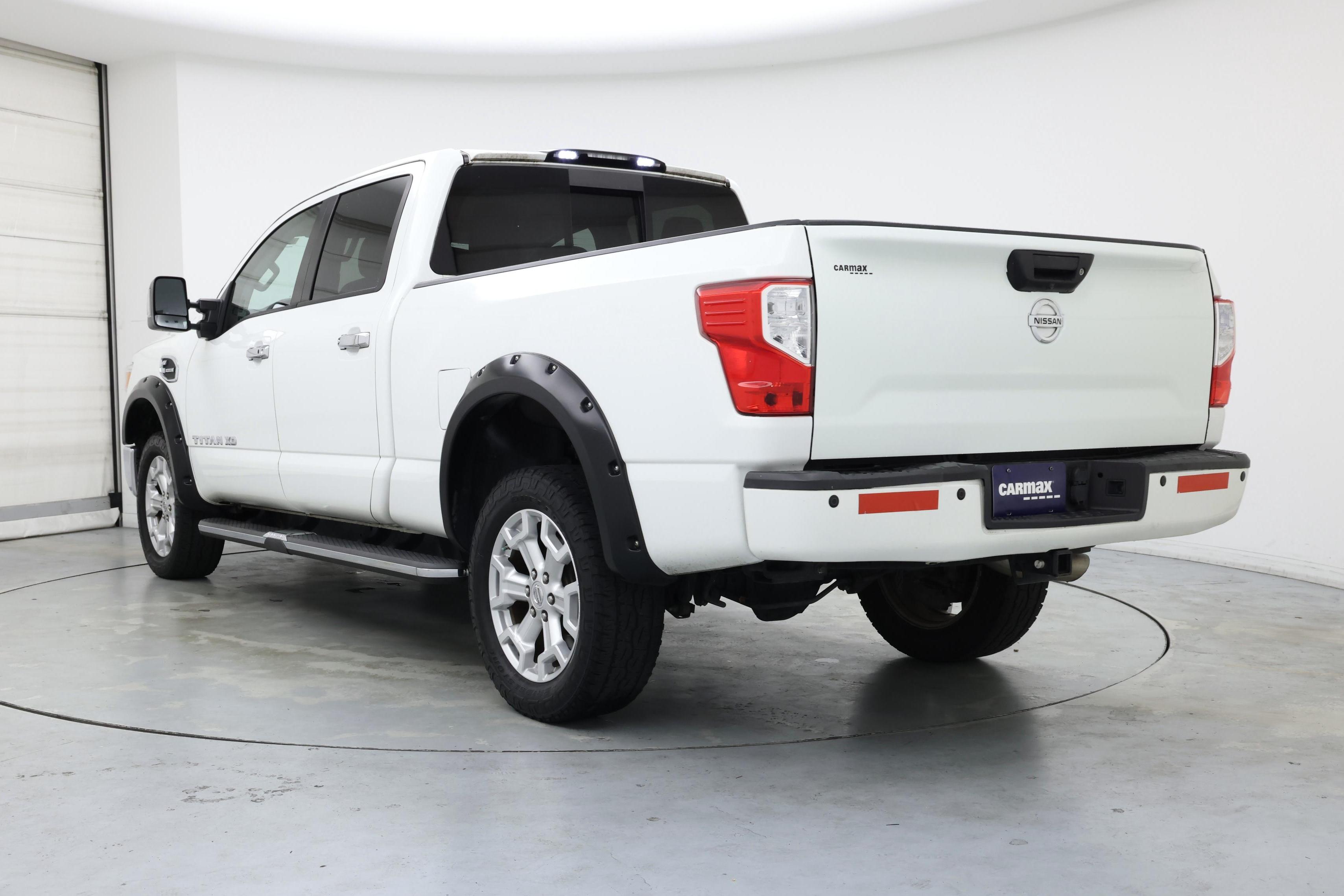 Thumbnail: 2017 Nissan Titan - 2