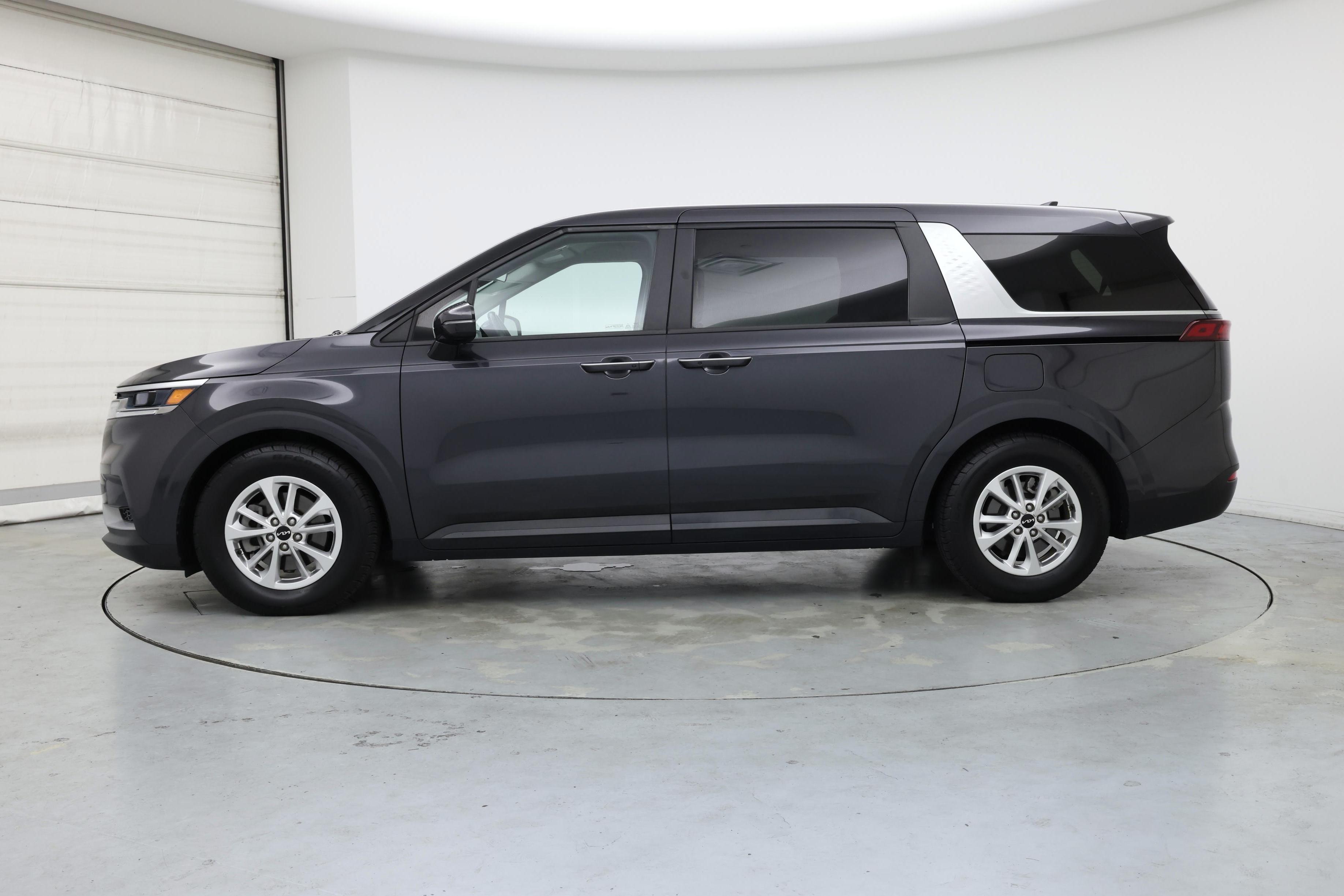 Thumbnail: 2023 Kia Carnival - 3