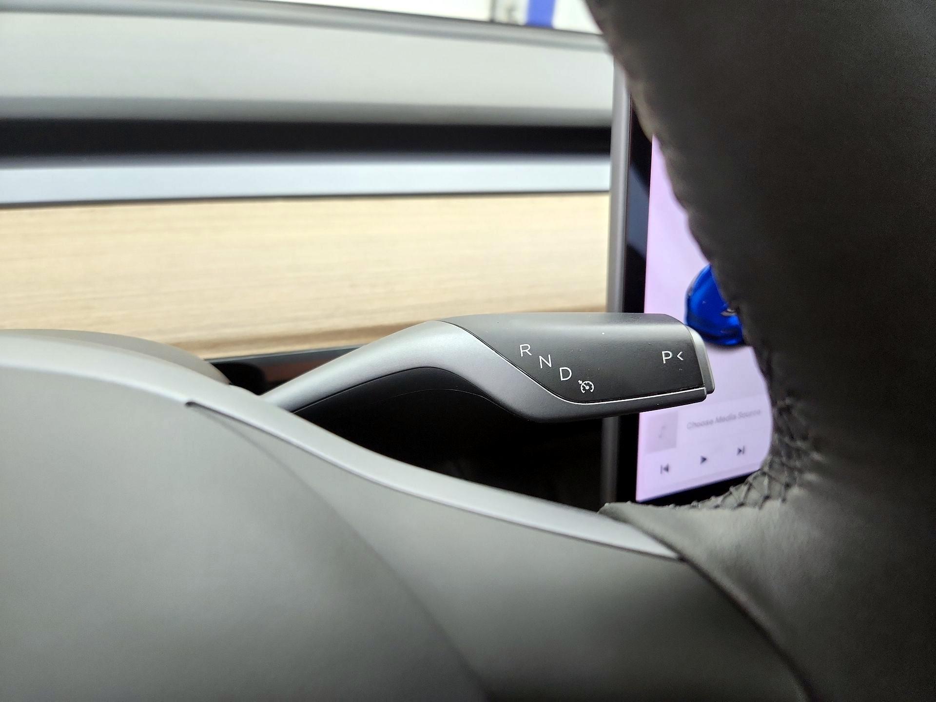 Thumbnail: 2022 Tesla Model 3 - 17