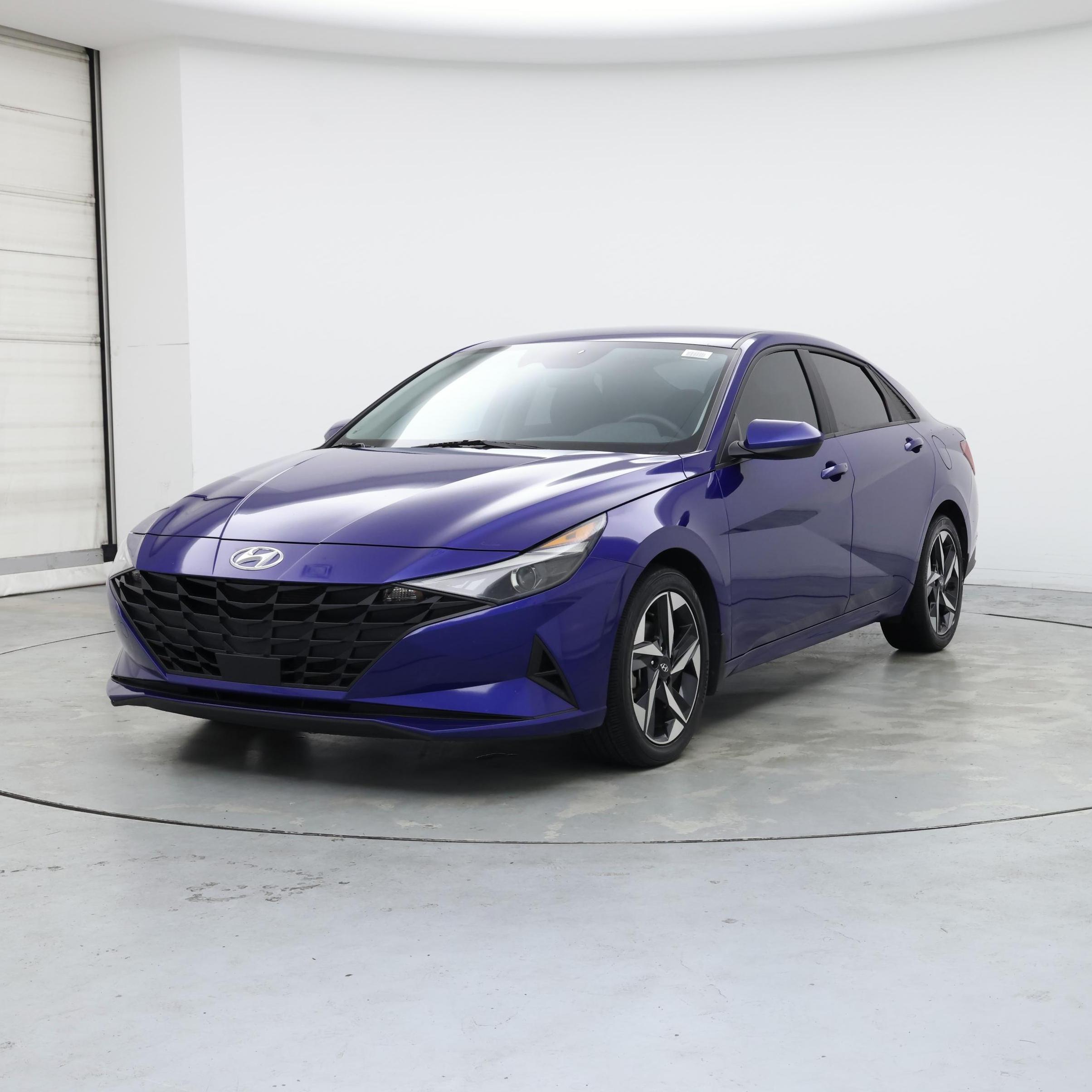 Thumbnail: 2023 Hyundai Elantra - 4
