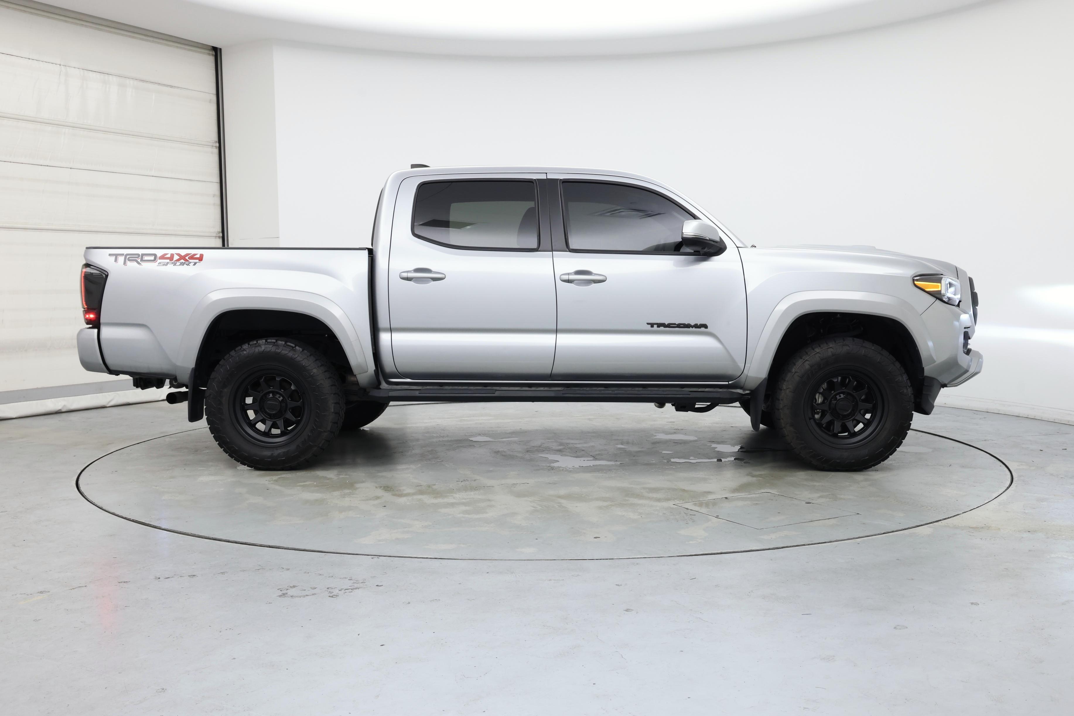 Thumbnail: 2023 Toyota Tacoma - 7