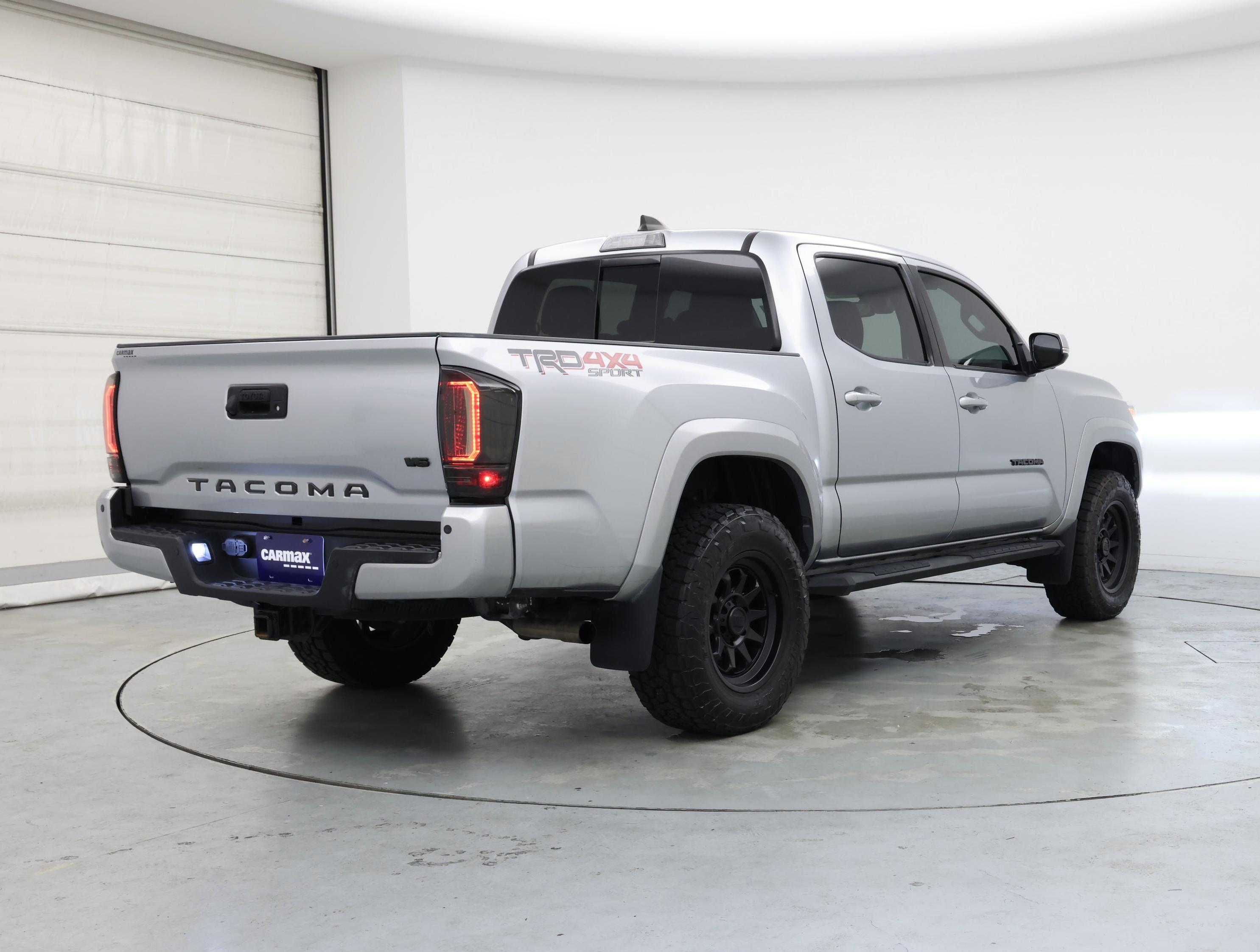 Thumbnail: 2023 Toyota Tacoma - 8