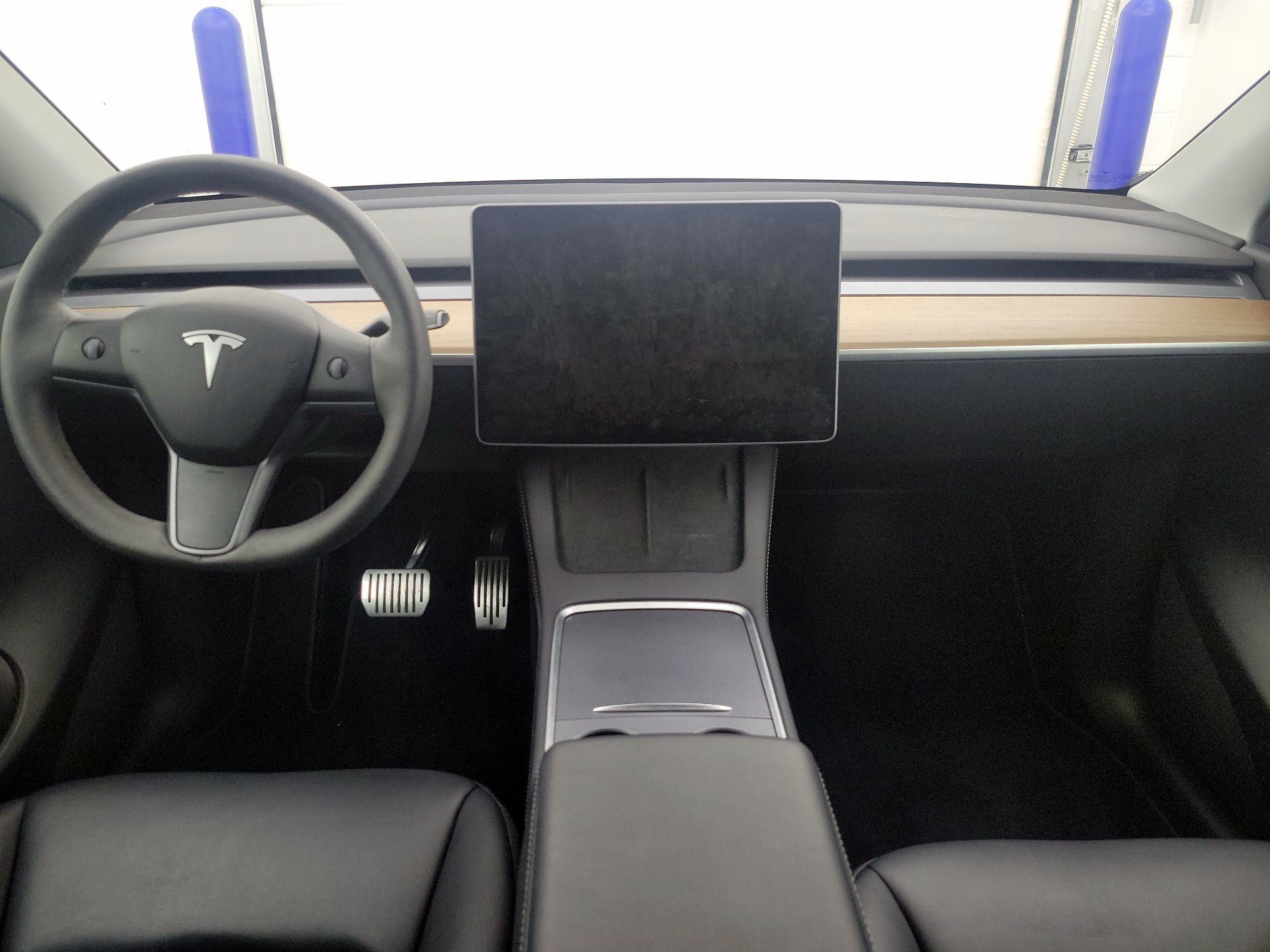 Thumbnail: 2022 Tesla Model Y - 9
