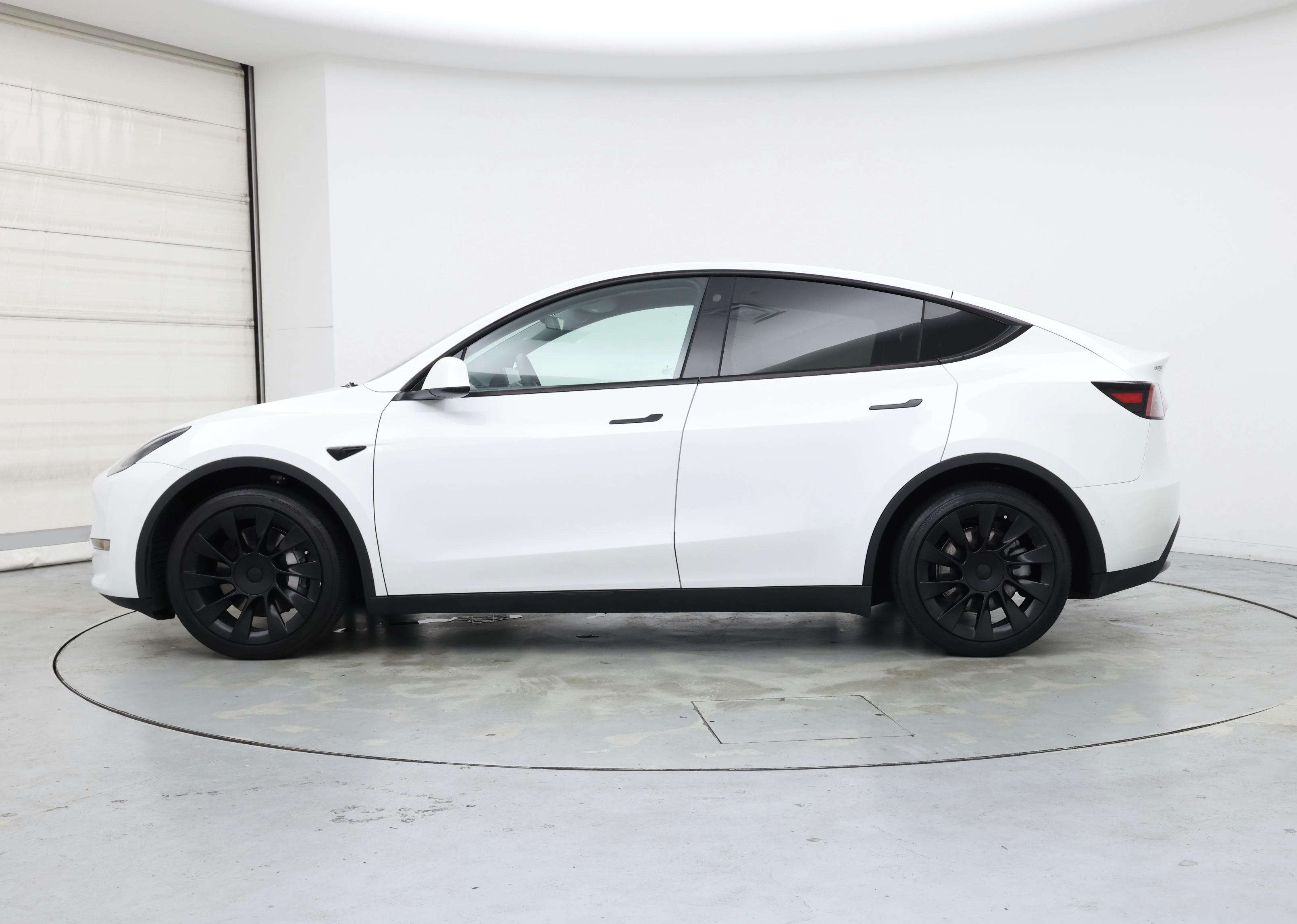 Thumbnail: 2022 Tesla Model Y - 3