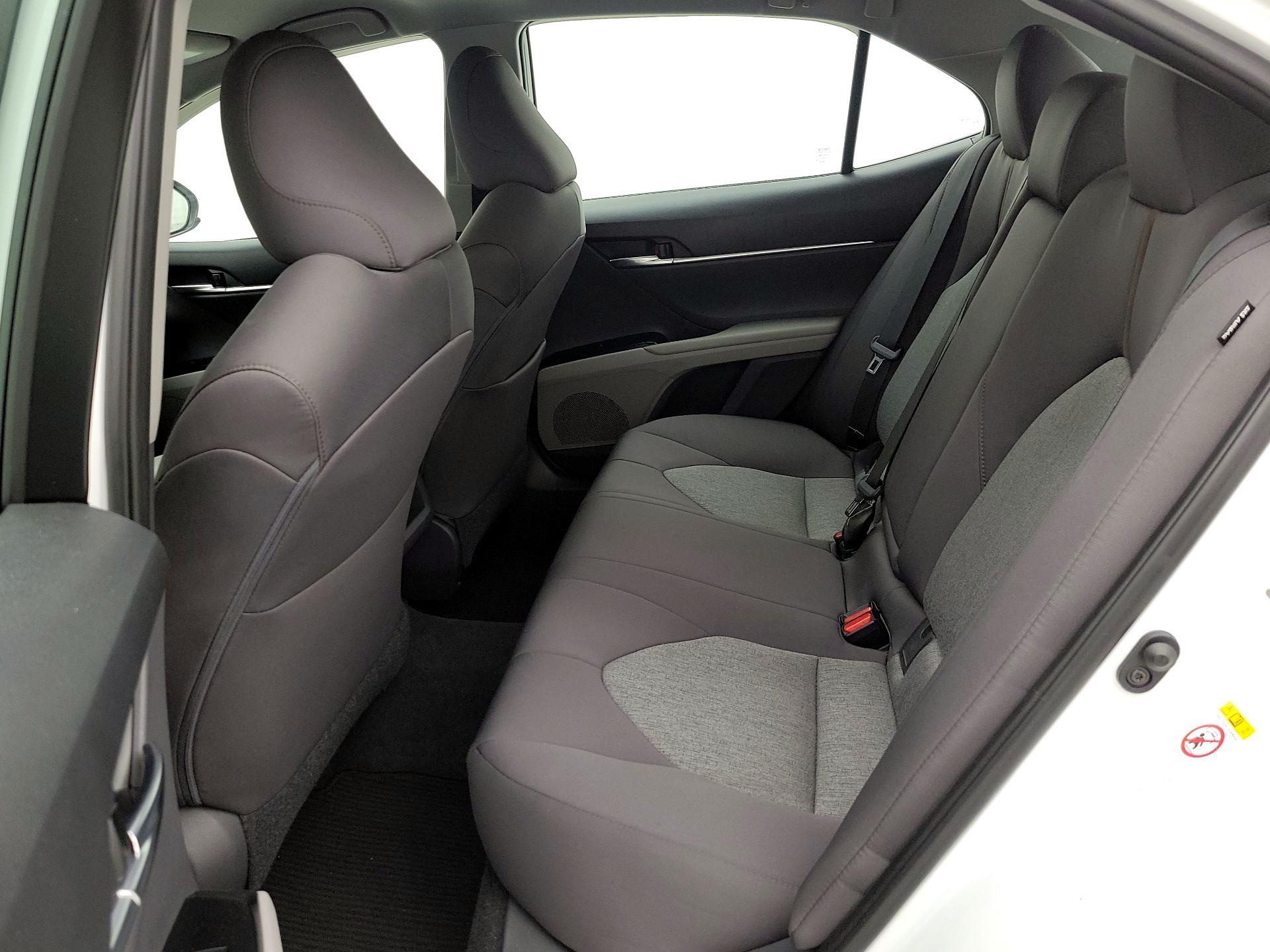 Thumbnail: 2018 Toyota Camry - 19