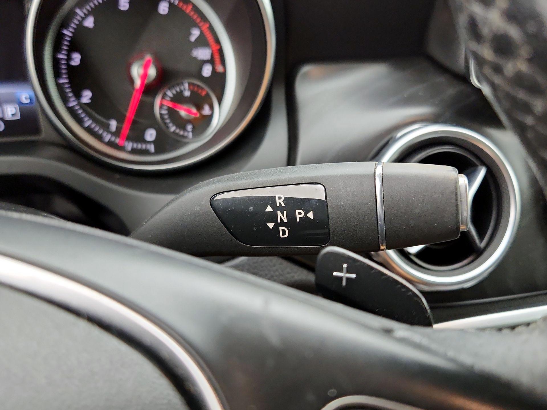 Thumbnail: 2019 Mercedes-Benz GLA - 17
