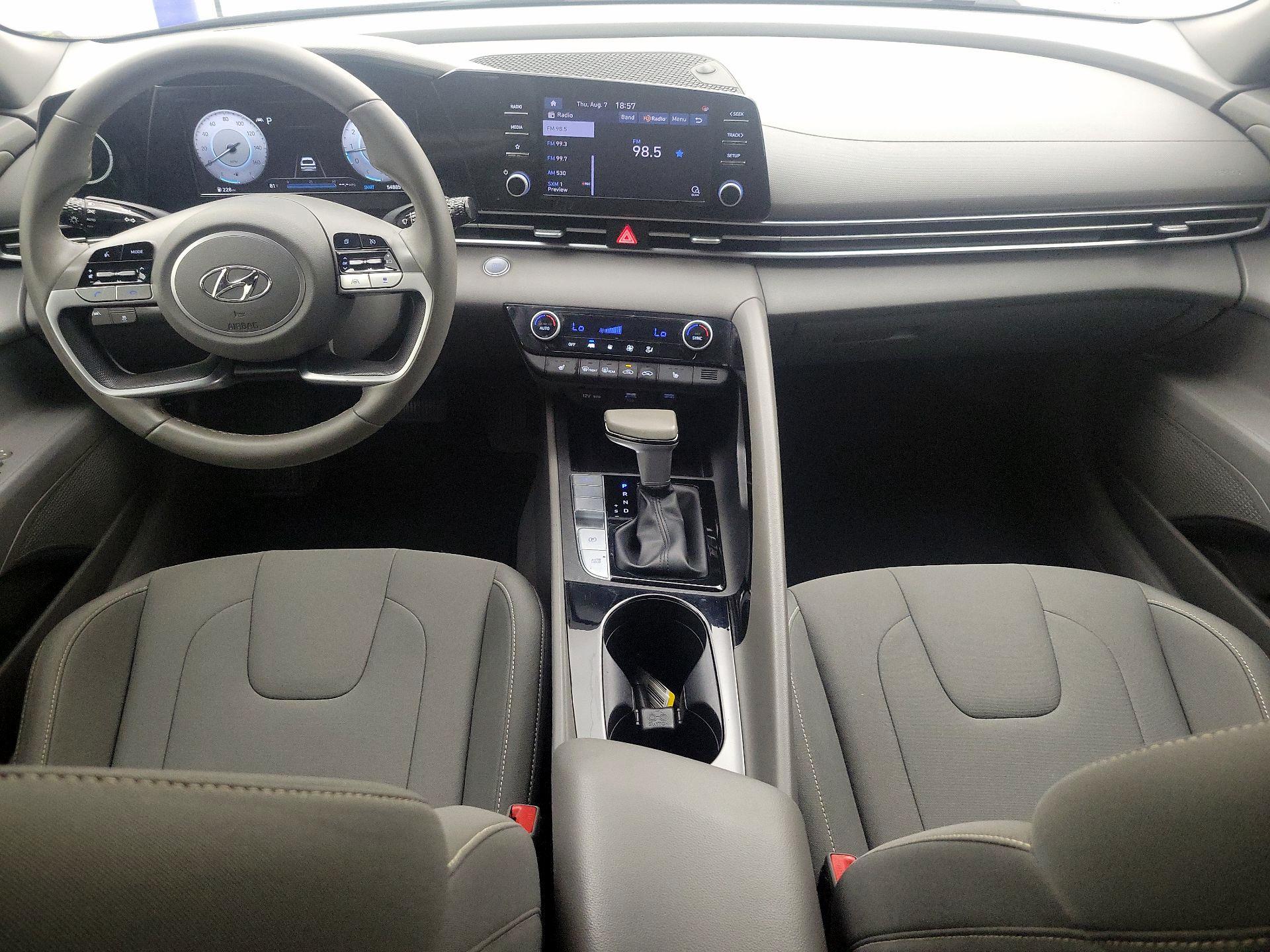 Thumbnail: 2022 Hyundai Elantra - 9