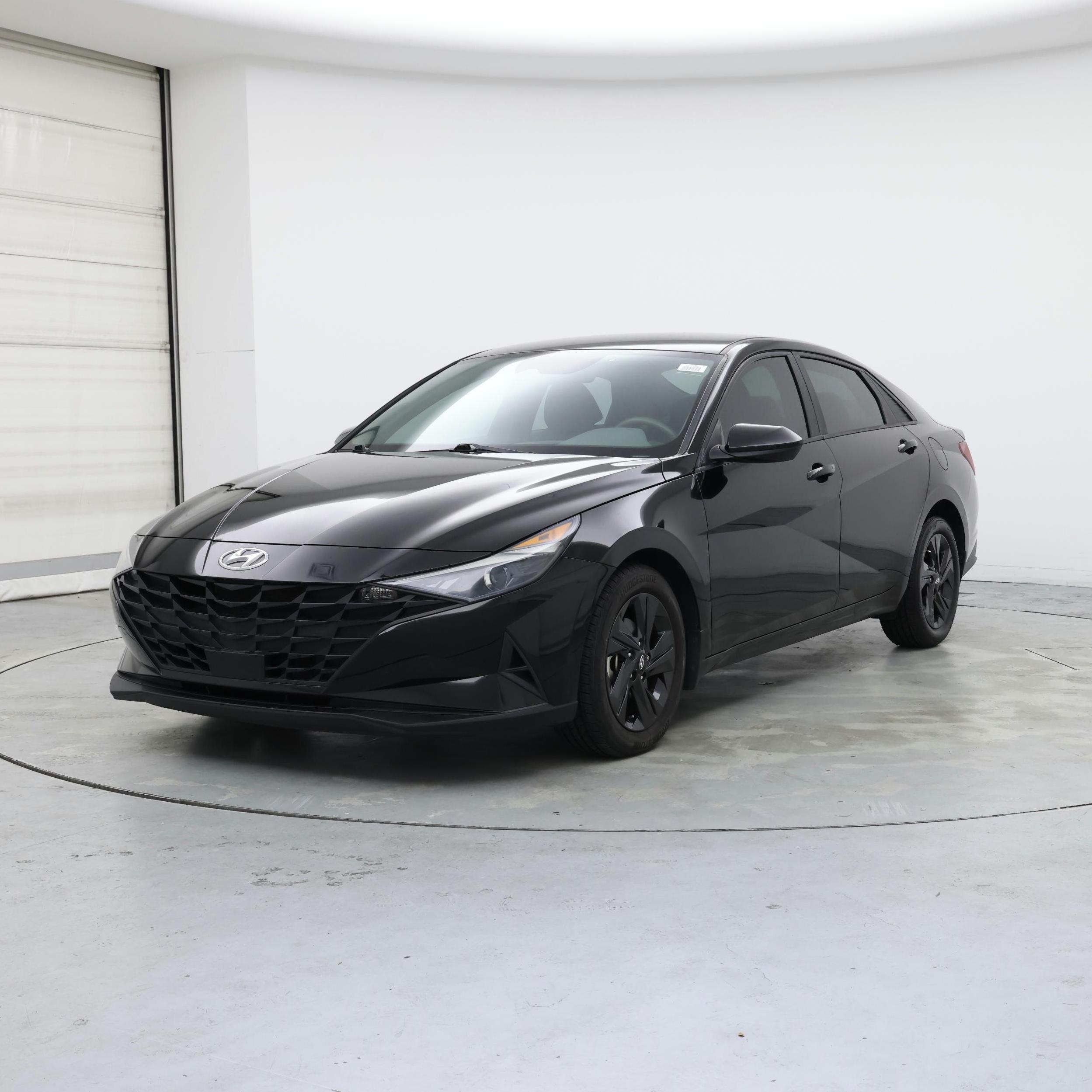 Thumbnail: 2022 Hyundai Elantra - 4