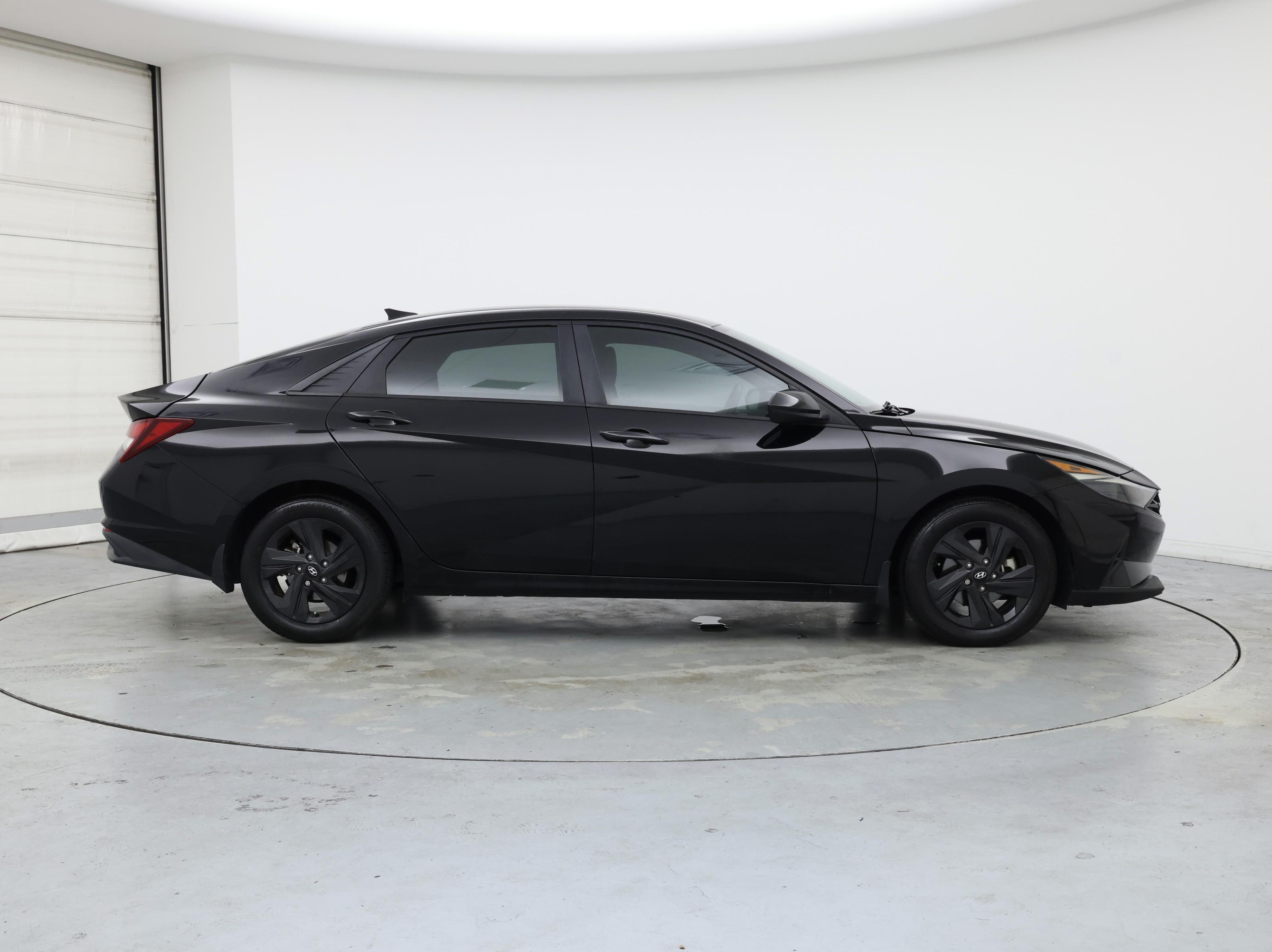 Thumbnail: 2022 Hyundai Elantra - 7