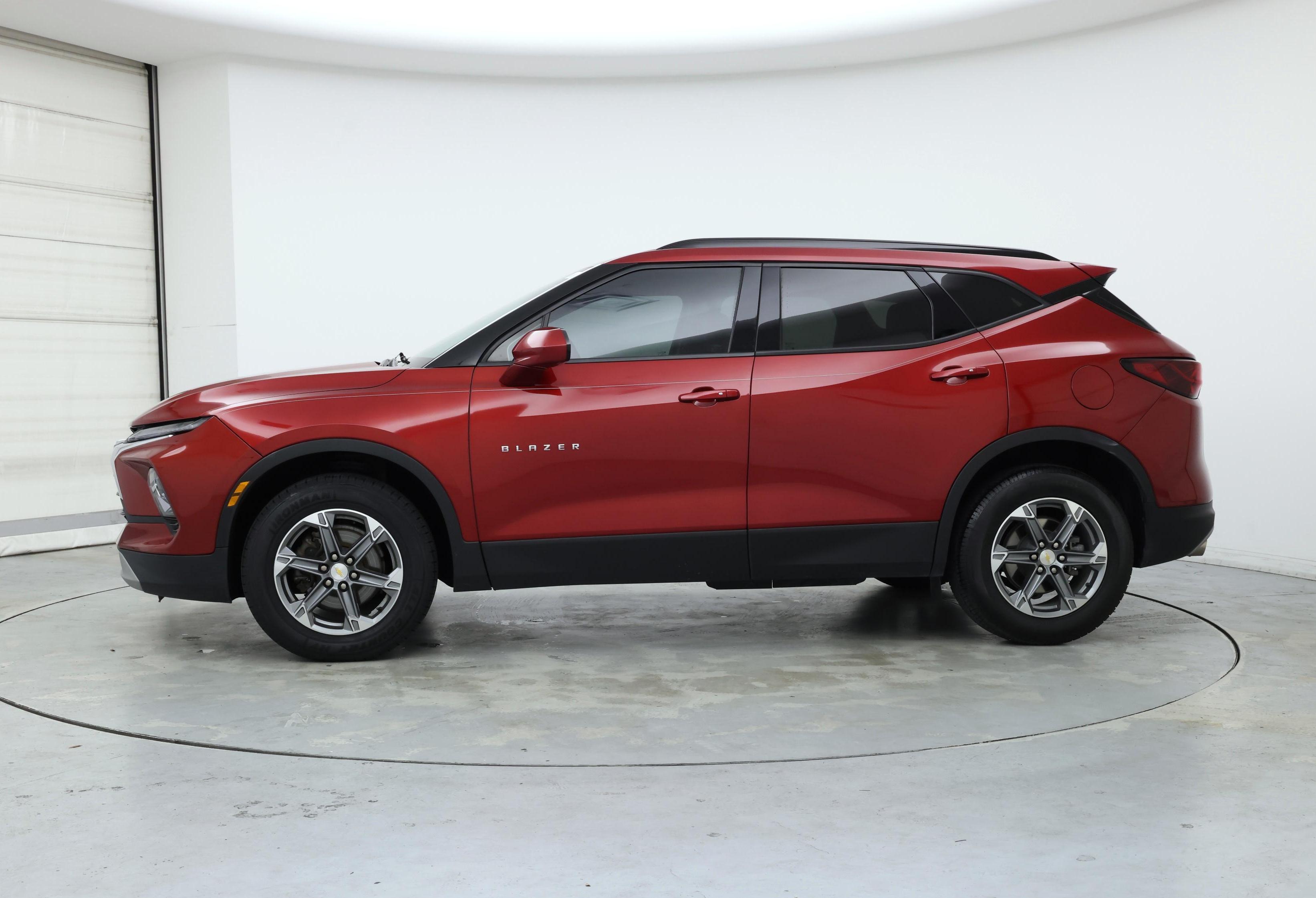Thumbnail: 2023 Chevrolet Blazer - 3