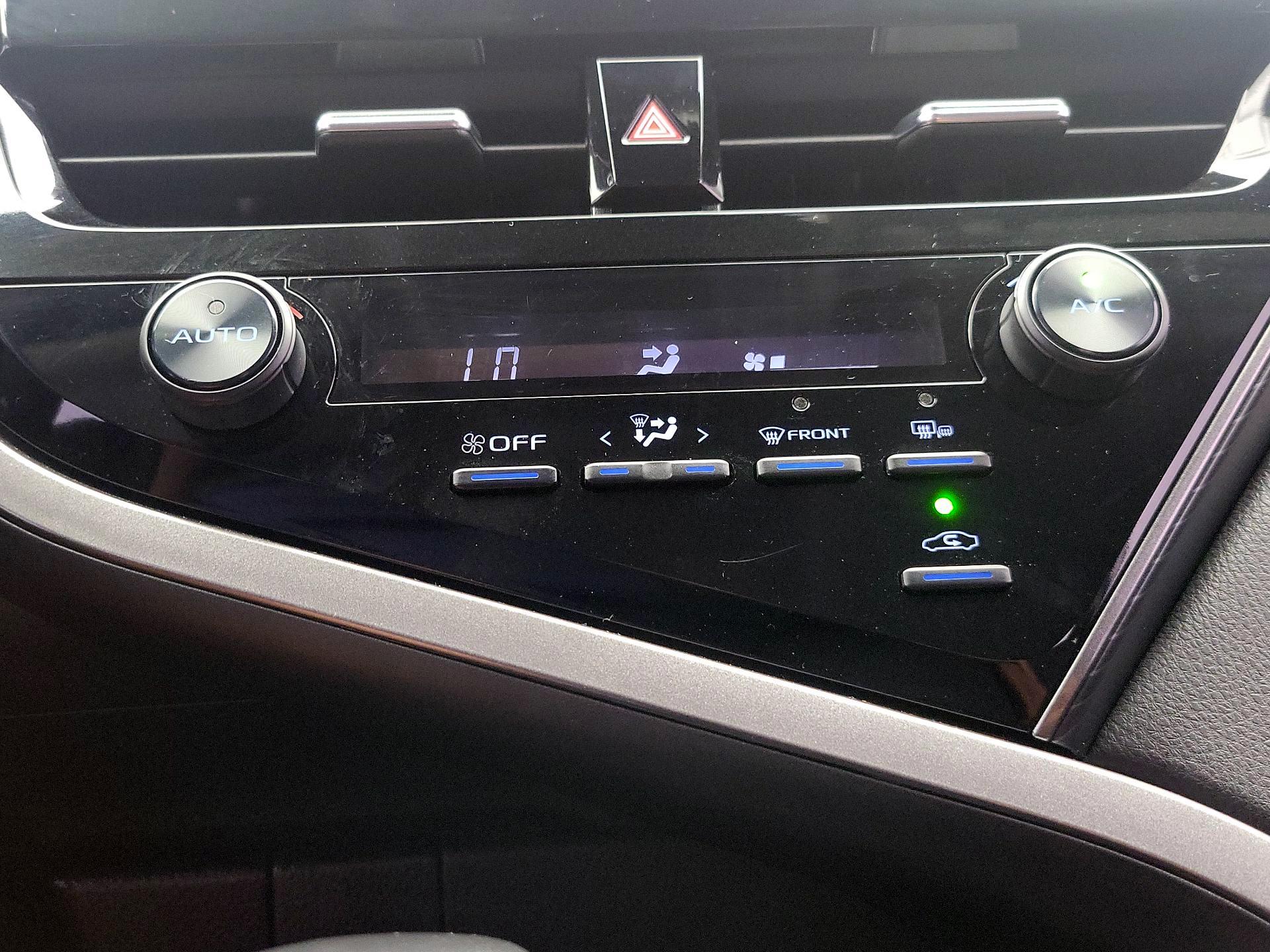 Thumbnail: 2021 Toyota Camry - 16