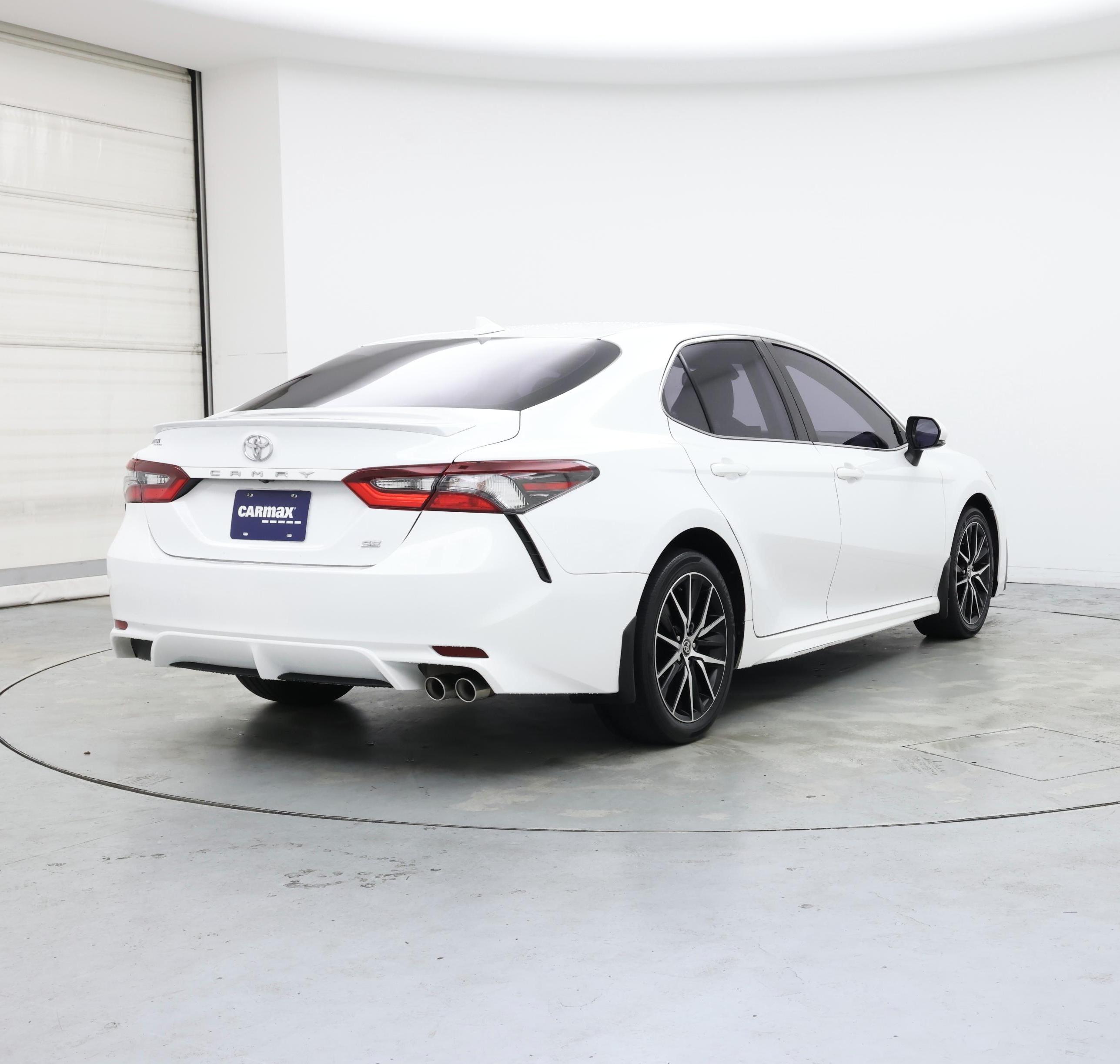 Thumbnail: 2021 Toyota Camry - 8