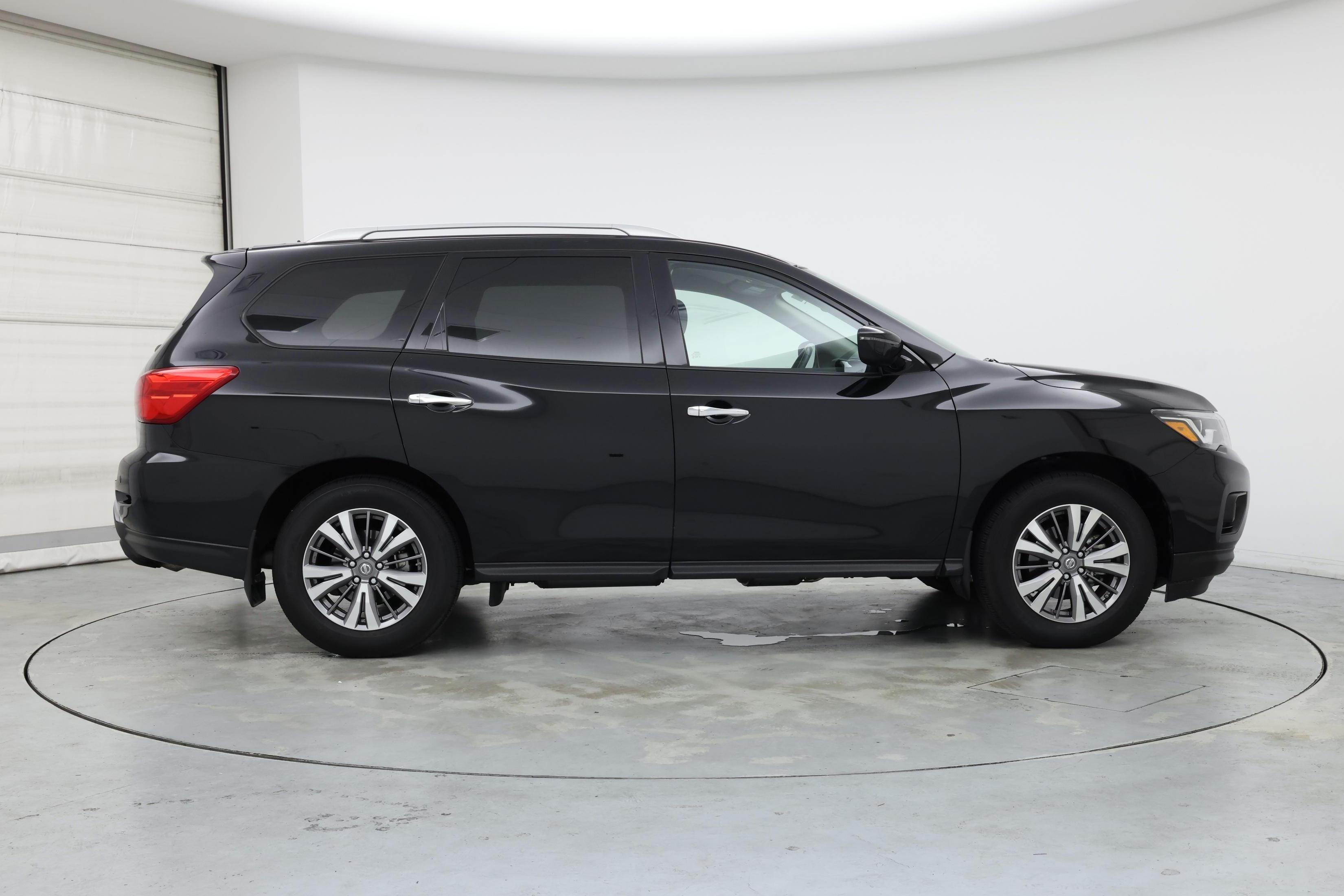 Thumbnail: 2018 Nissan Pathfinder - 7