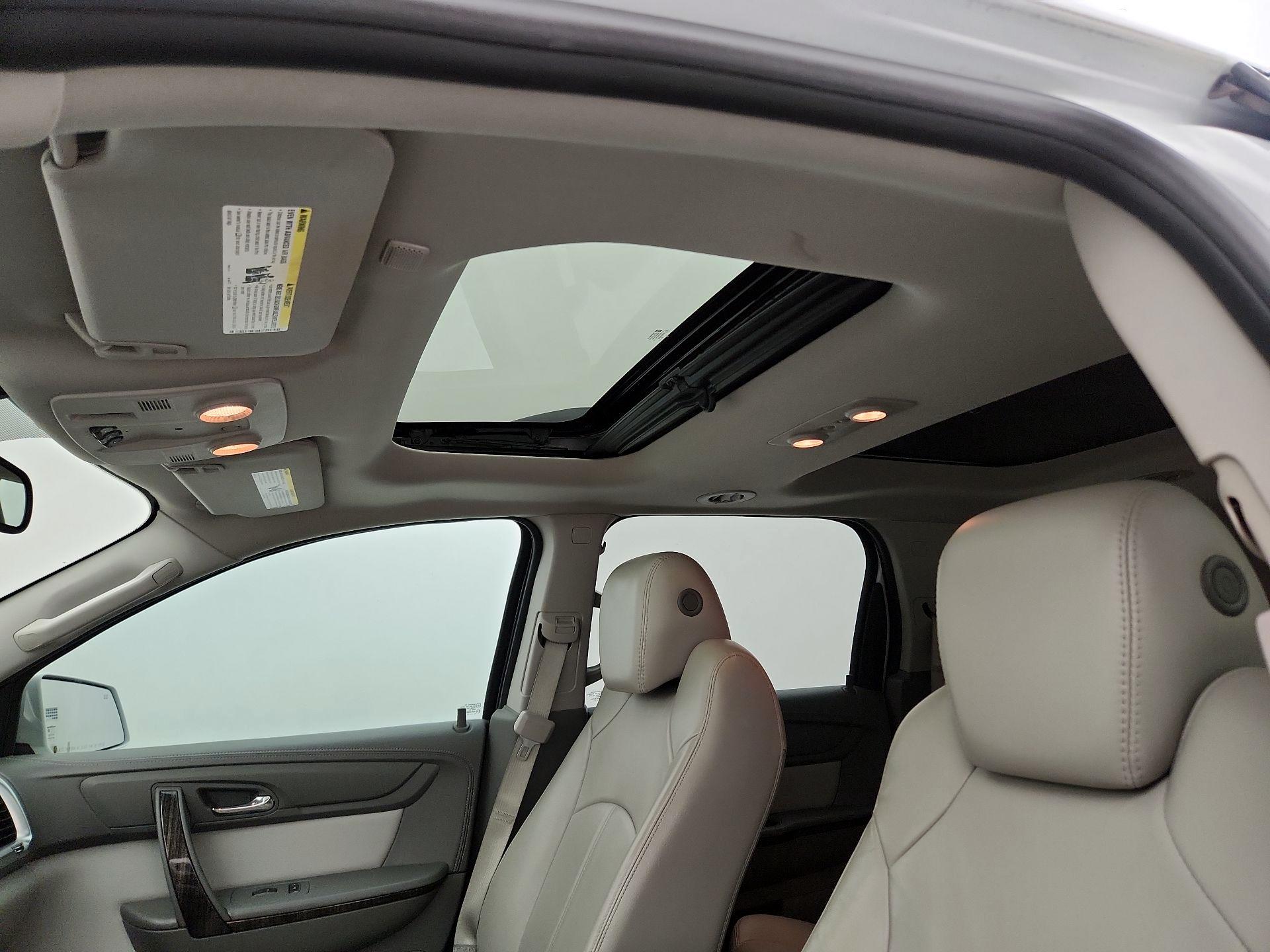 Thumbnail: 2016 GMC Acadia - 19