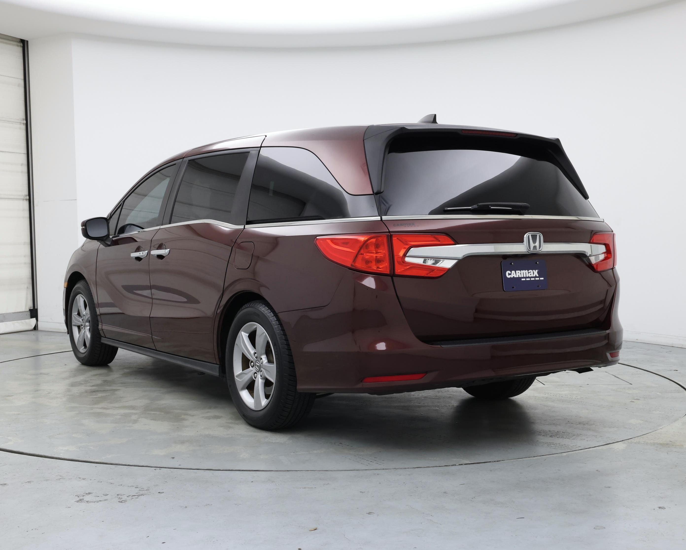 Thumbnail: 2018 Honda Odyssey - 2