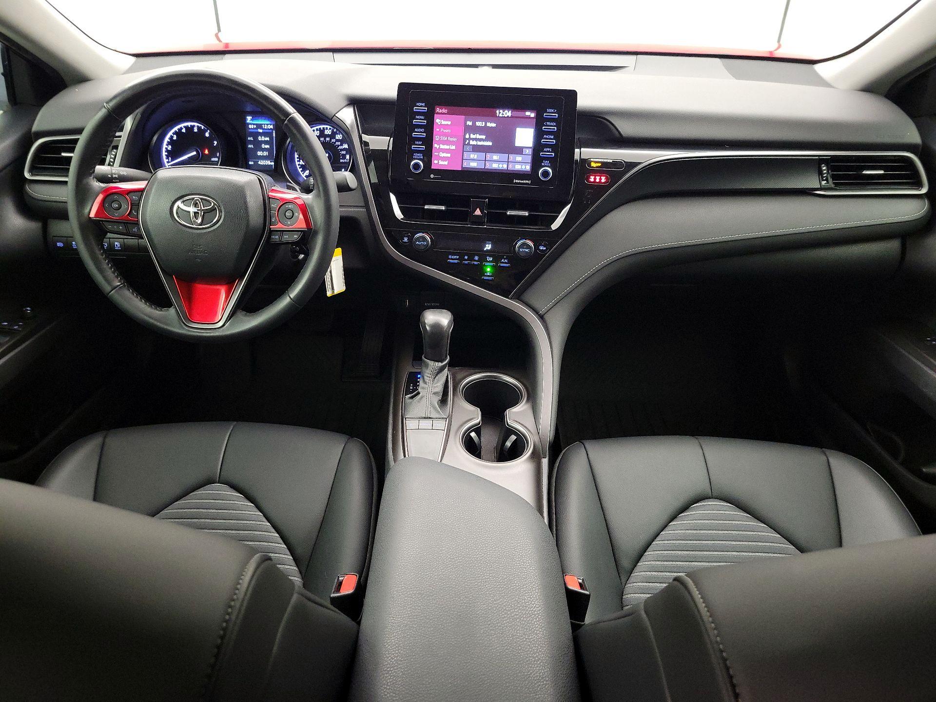 Thumbnail: 2022 Toyota Camry - 9
