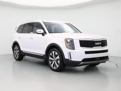 White 2022 Kia Telluride EX