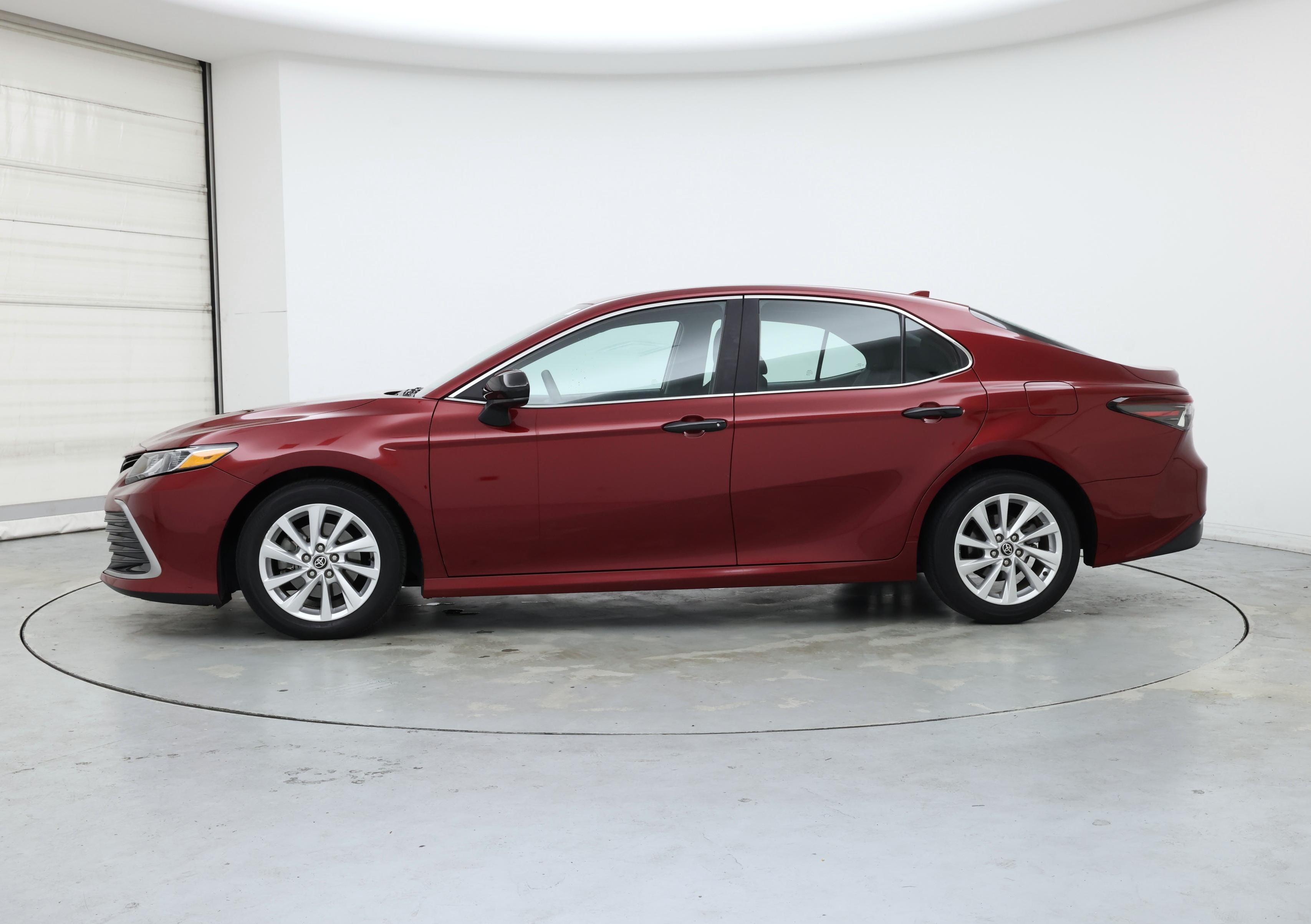 Thumbnail: 2021 Toyota Camry - 3