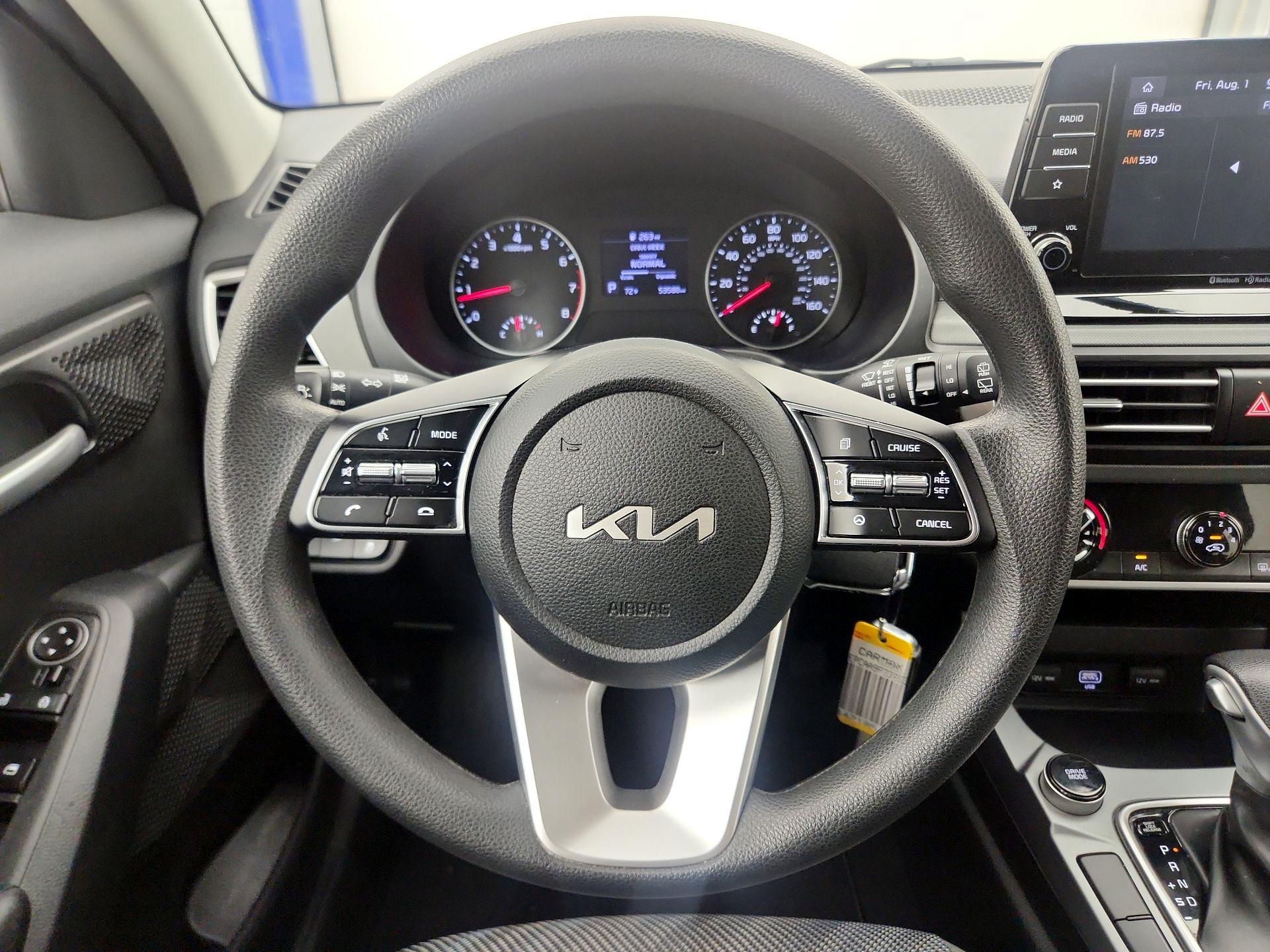 Thumbnail: 2023 Kia Seltos - 10
