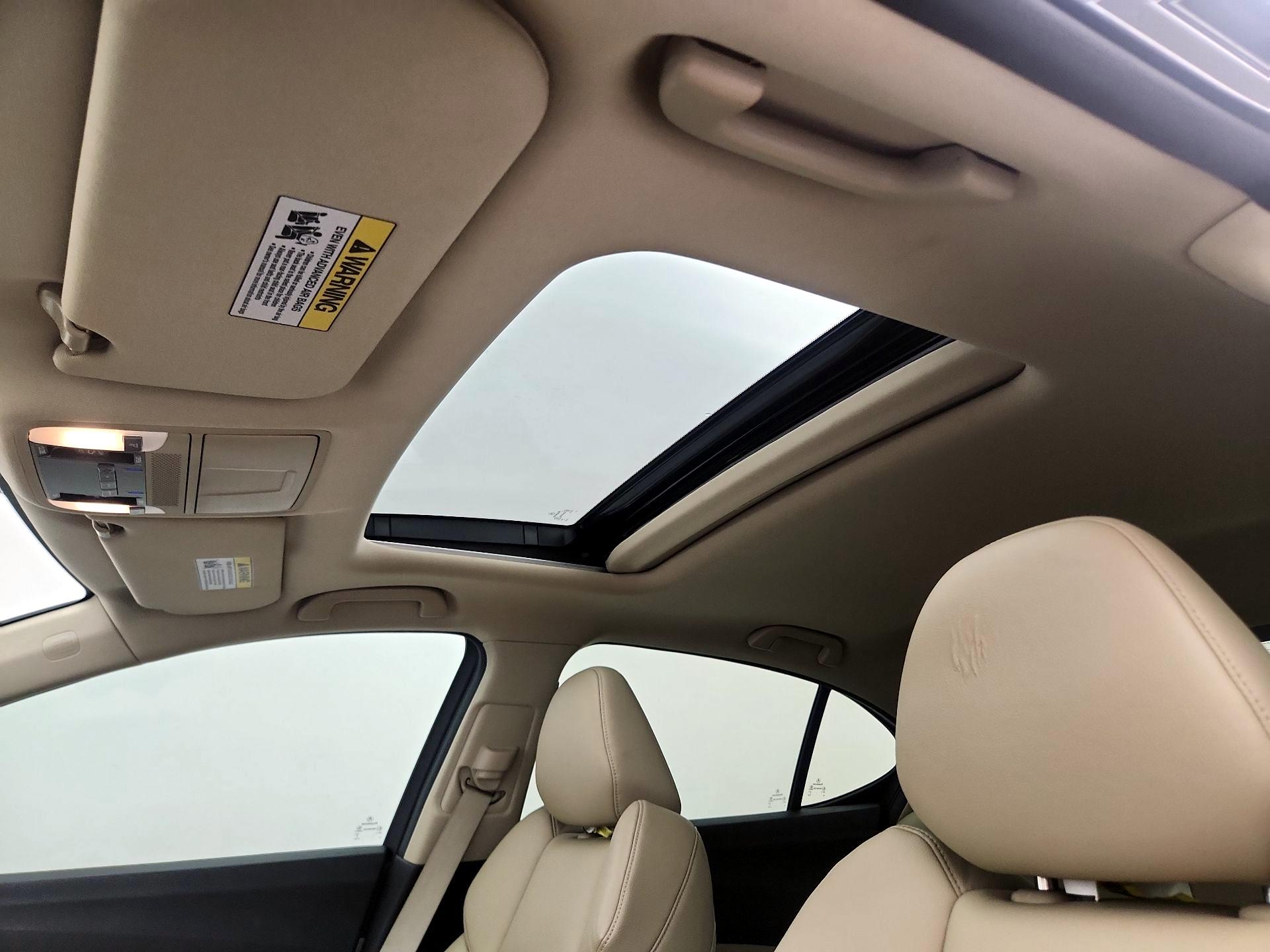 Thumbnail: 2015 Acura TLX - 19