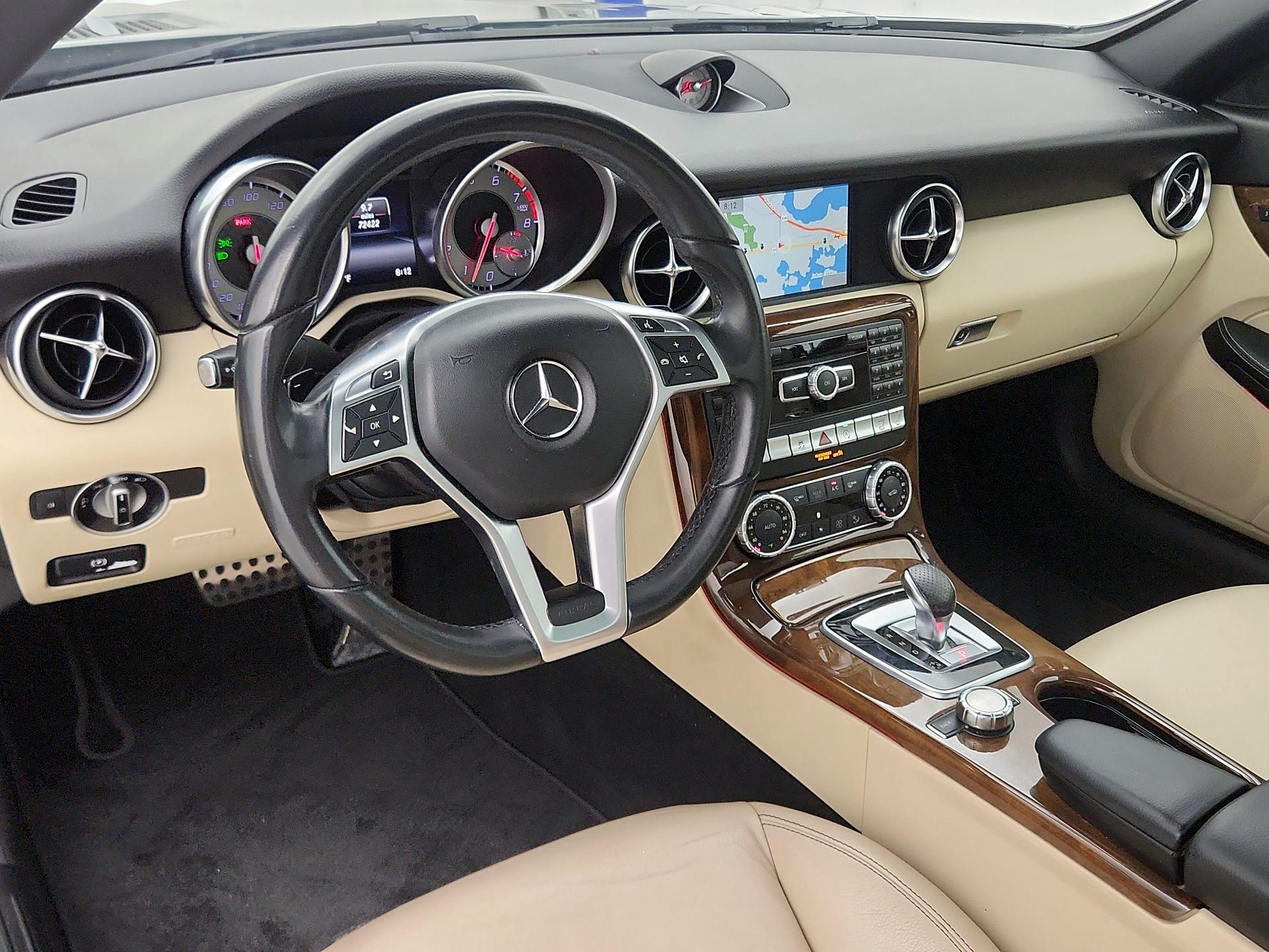 Thumbnail: 2016 Mercedes-Benz SLK - 9