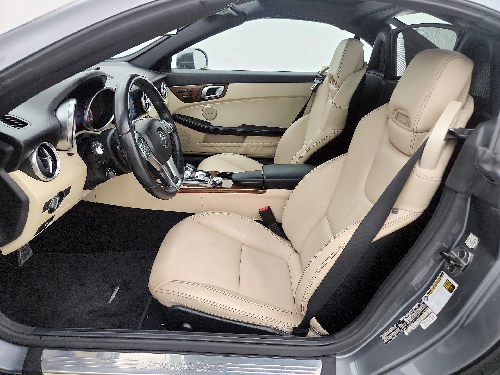 Thumbnail: 2016 Mercedes-Benz SLK - 11