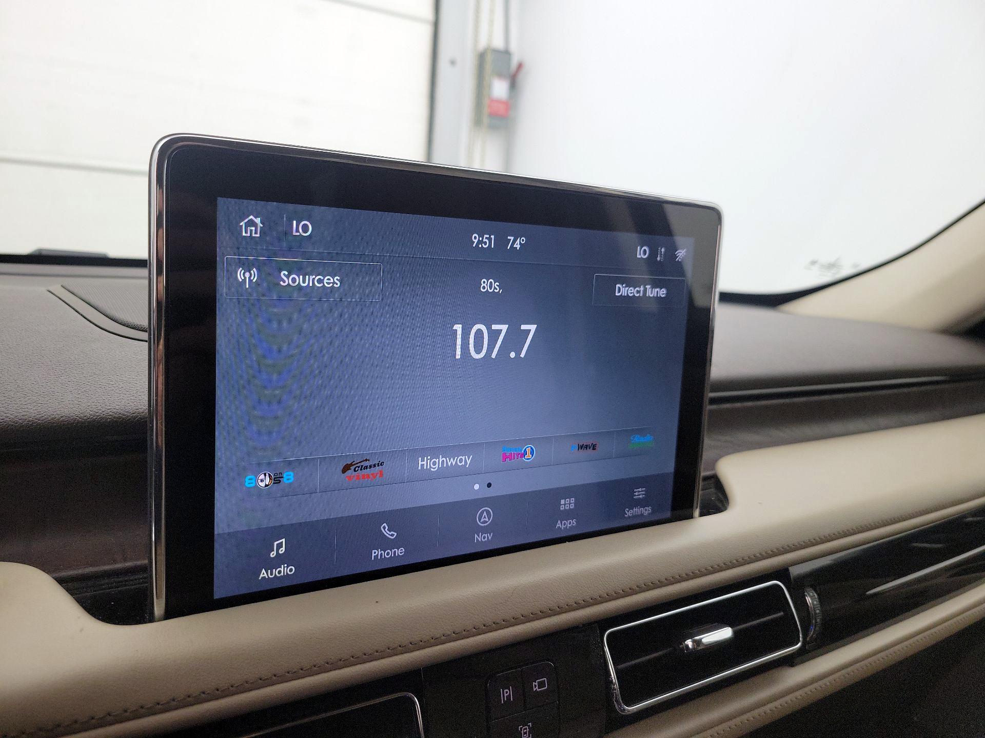 Thumbnail: 2020 Lincoln Aviator - 16