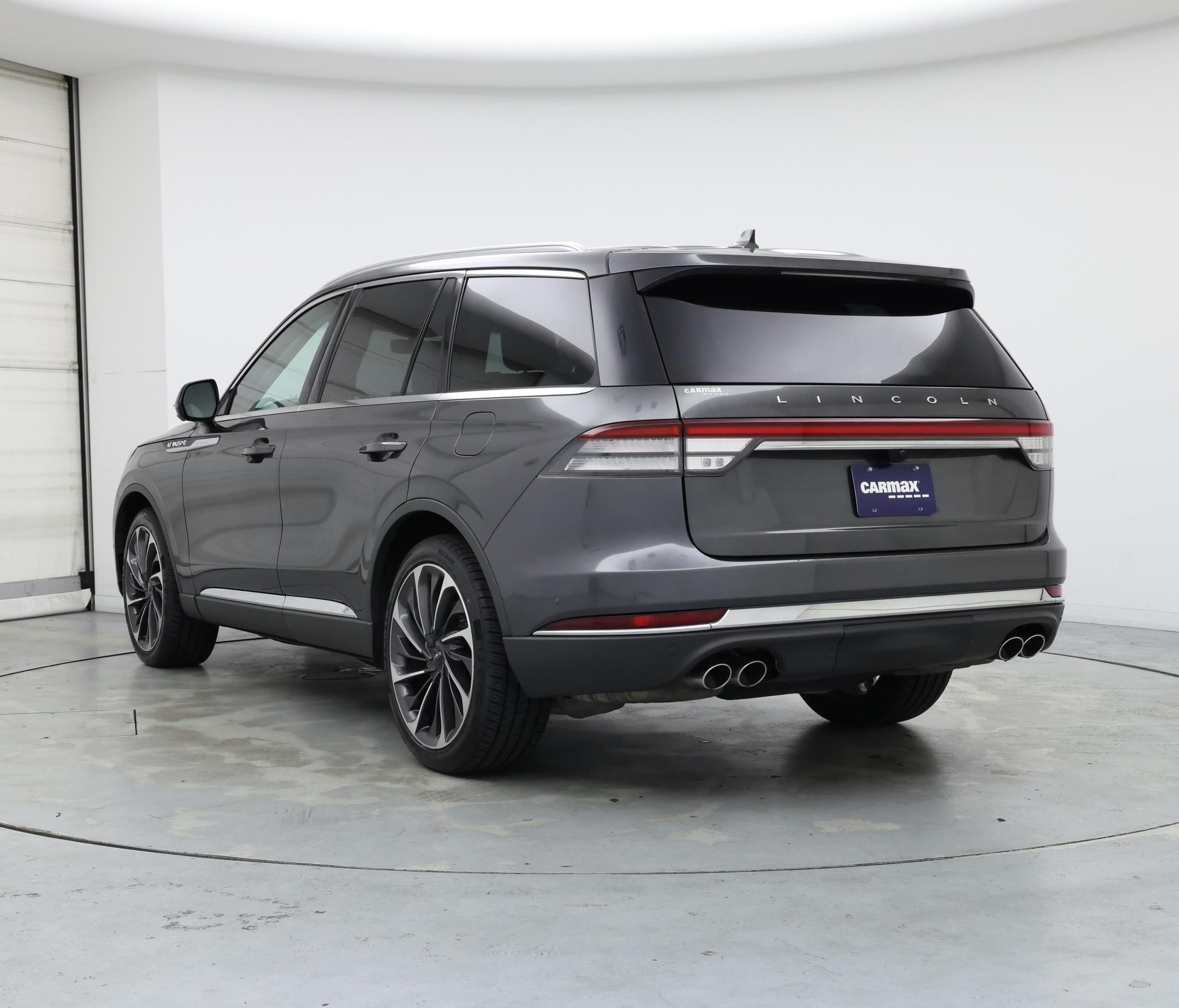 Thumbnail: 2020 Lincoln Aviator - 2