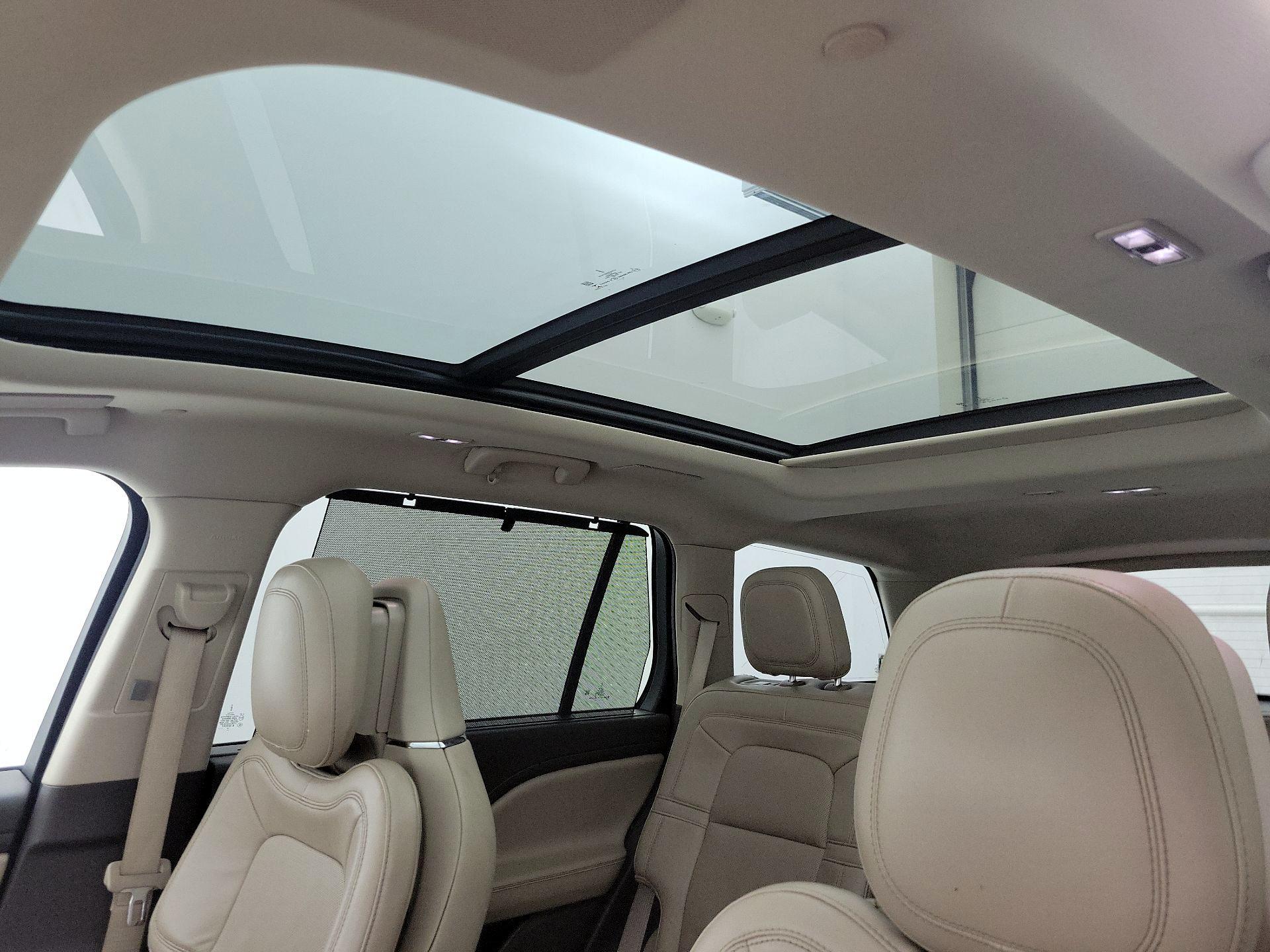 Thumbnail: 2020 Lincoln Aviator - 20