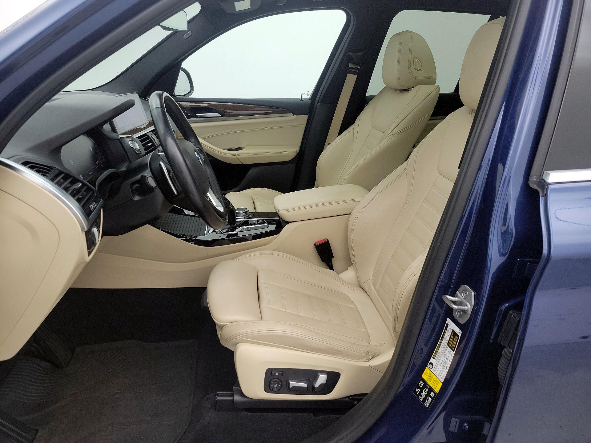 Thumbnail: 2021 BMW X3 - 11