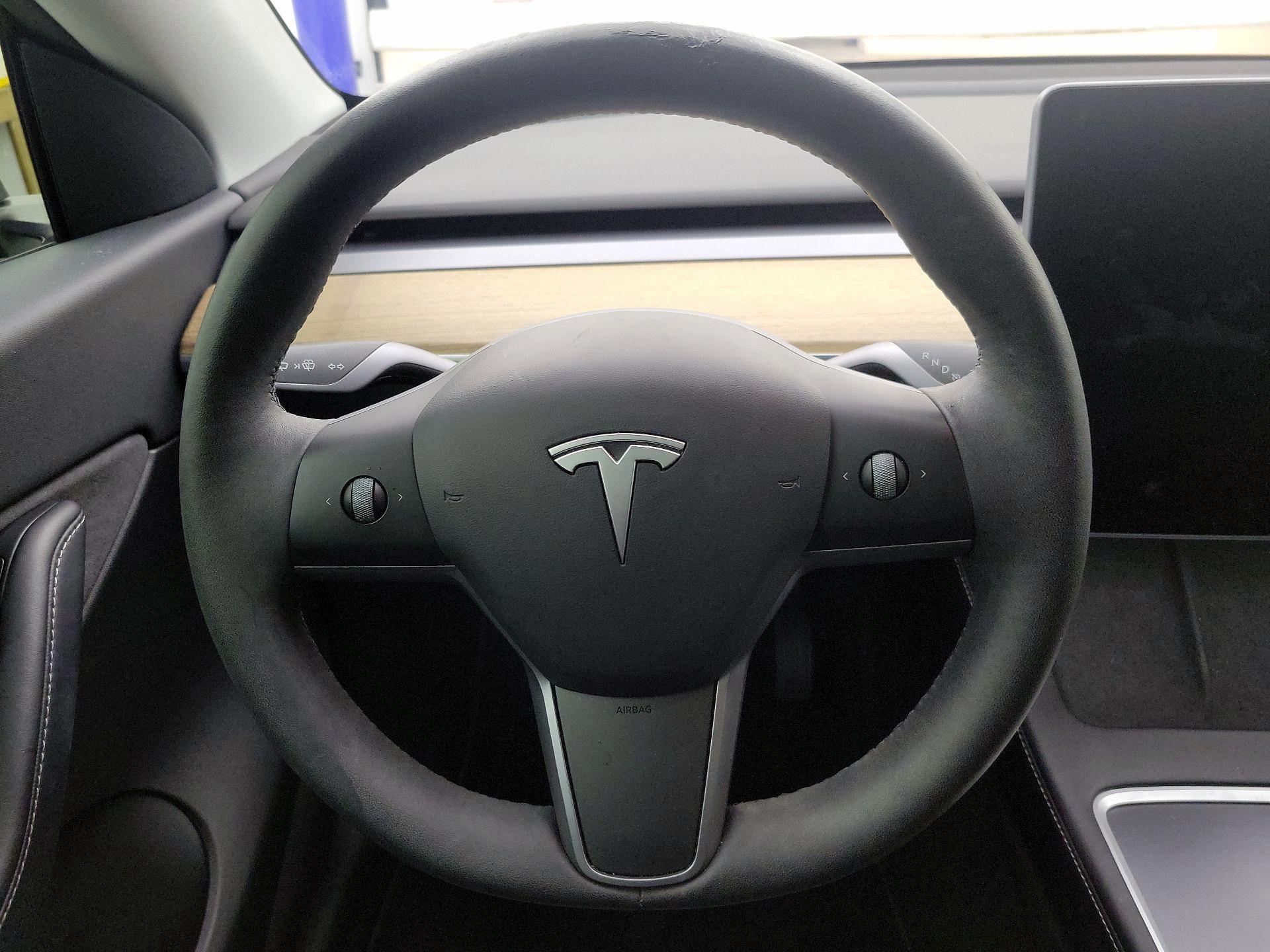 Thumbnail: 2022 Tesla Model Y - 10