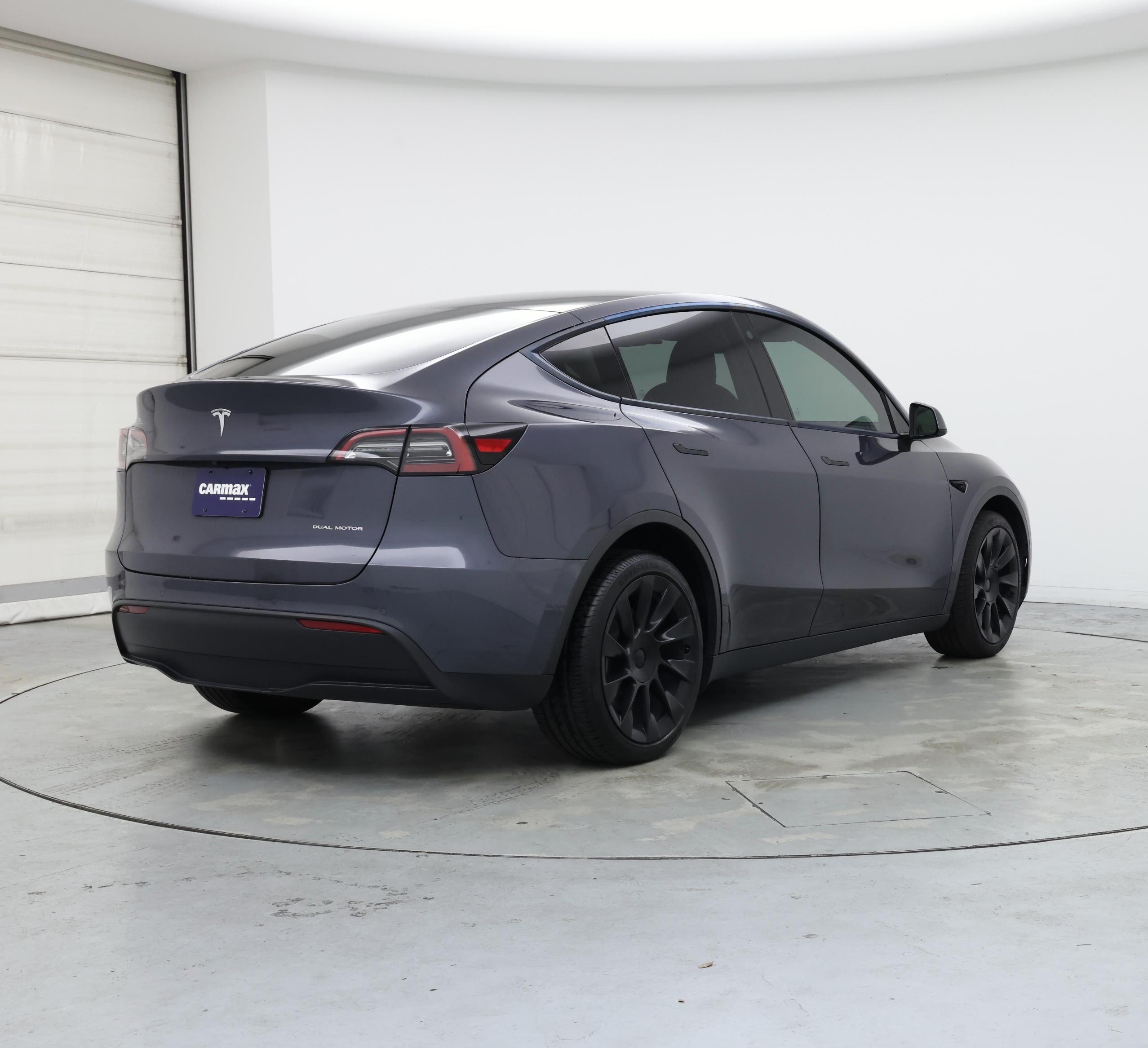 Thumbnail: 2022 Tesla Model Y - 8
