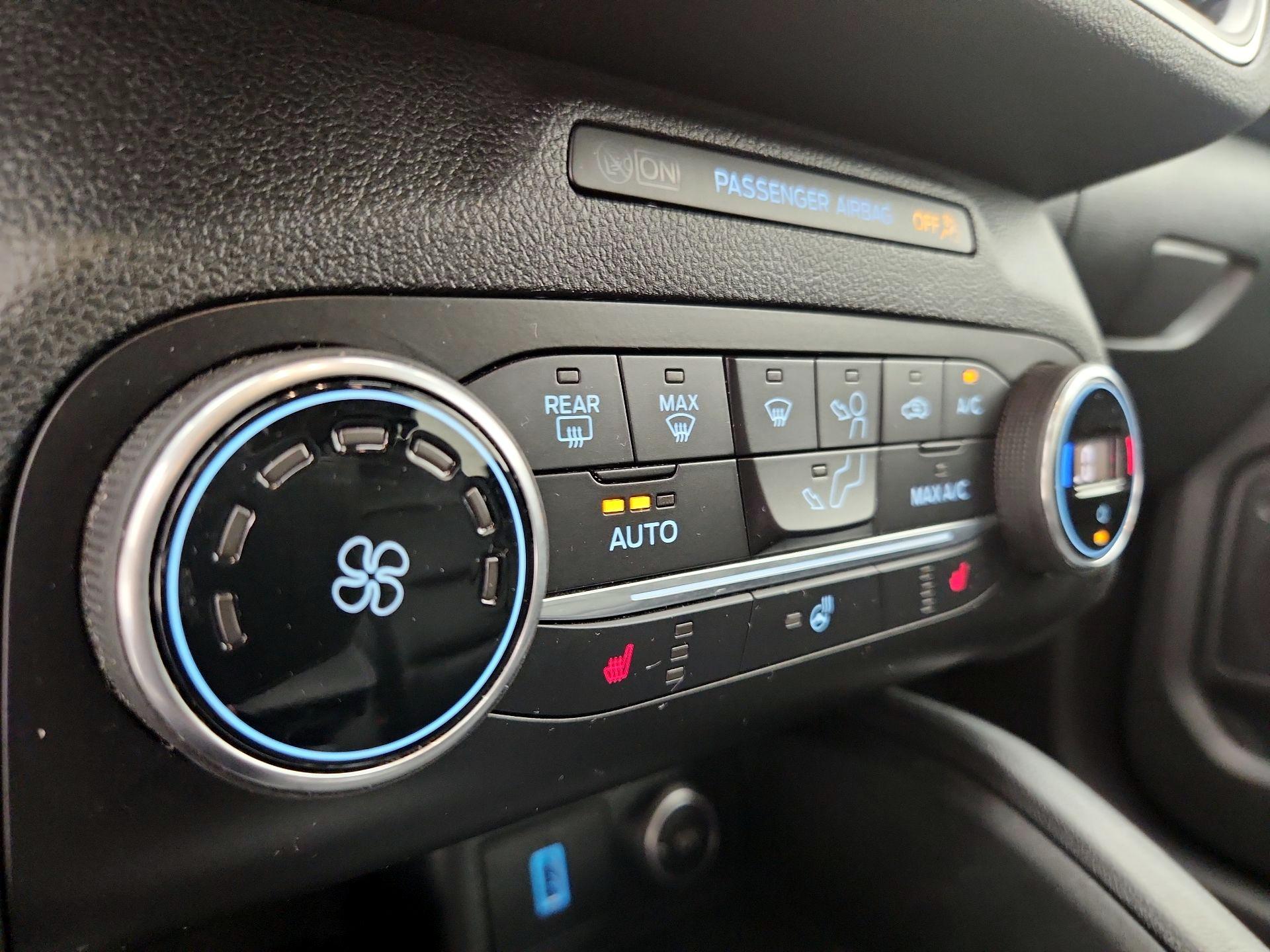 Thumbnail: 2020 Ford Escape - 16