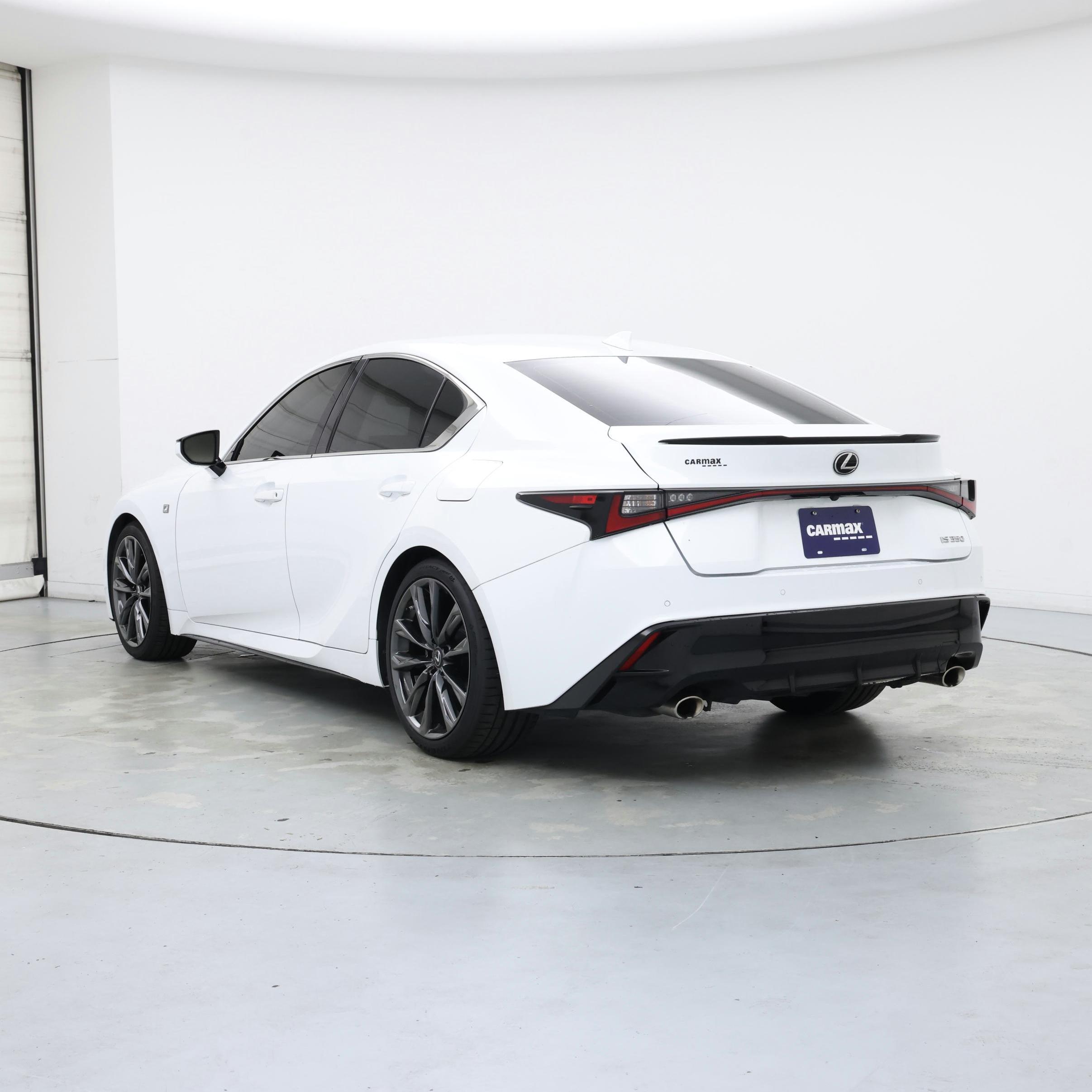 Thumbnail: 2022 Lexus IS - 2