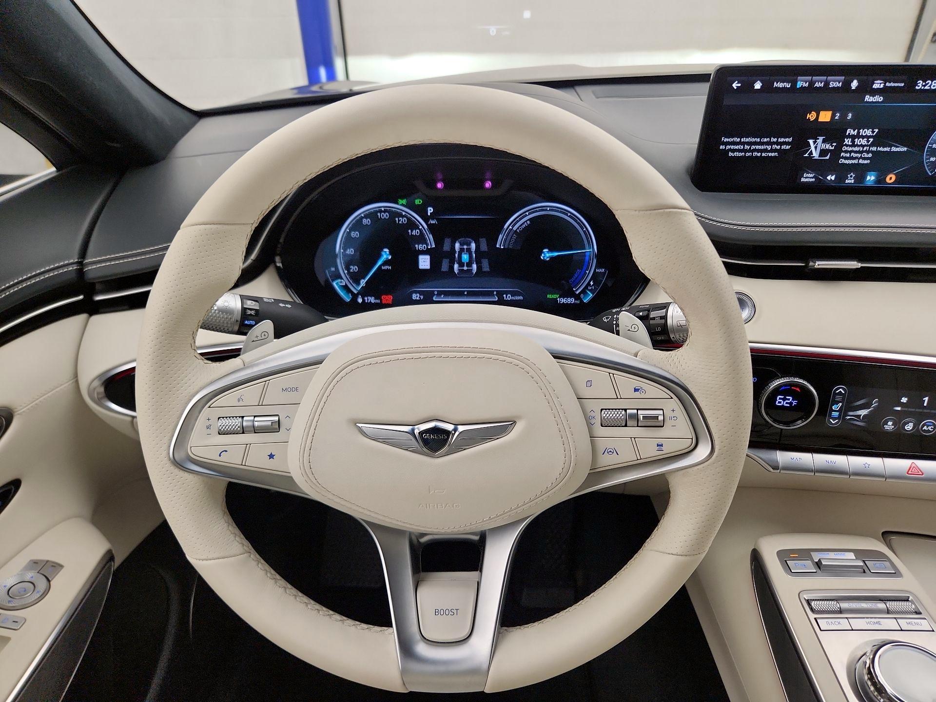Thumbnail: 2023 Genesis GV70 - 10