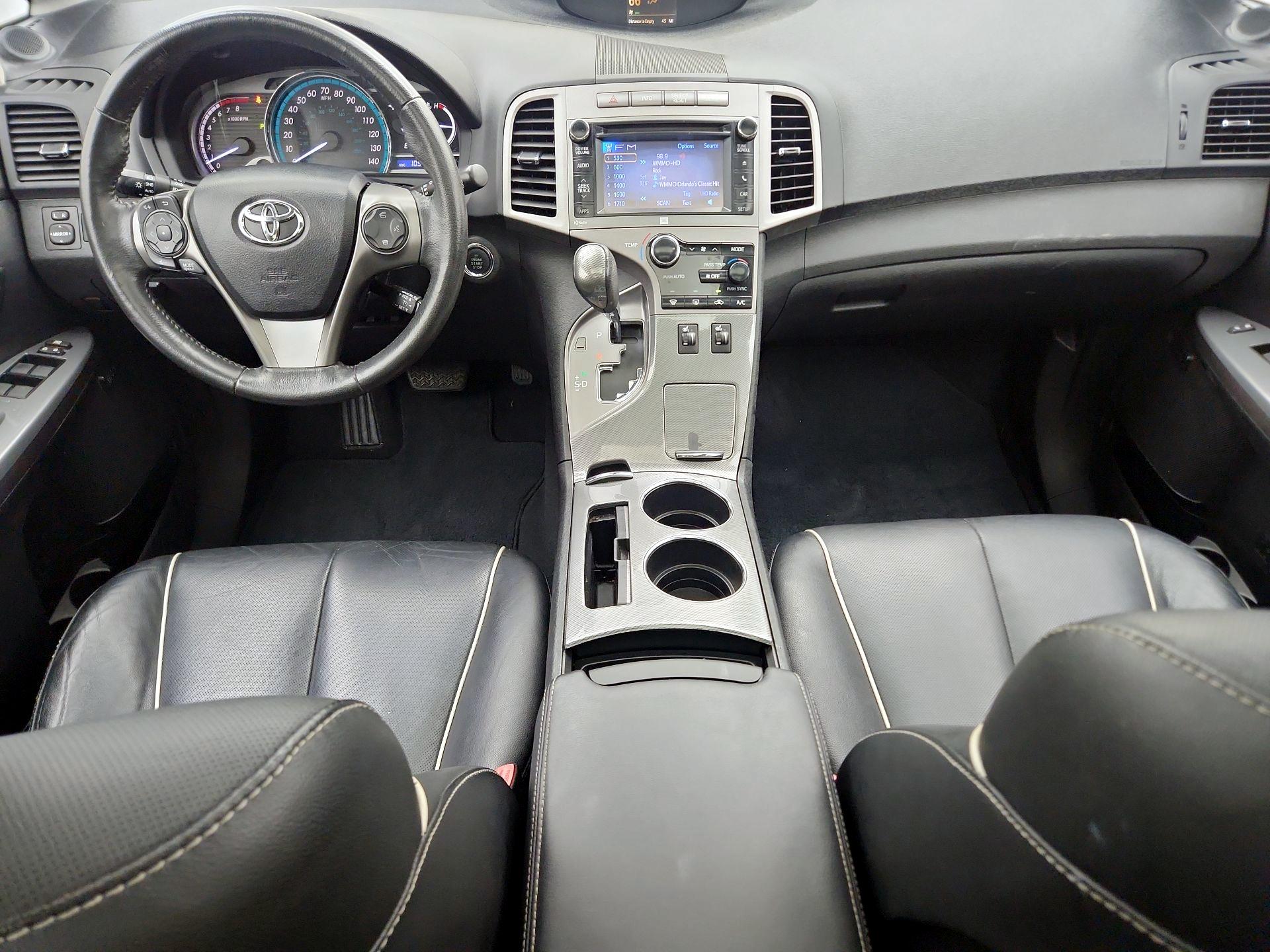 Thumbnail: 2013 Toyota Venza - 9
